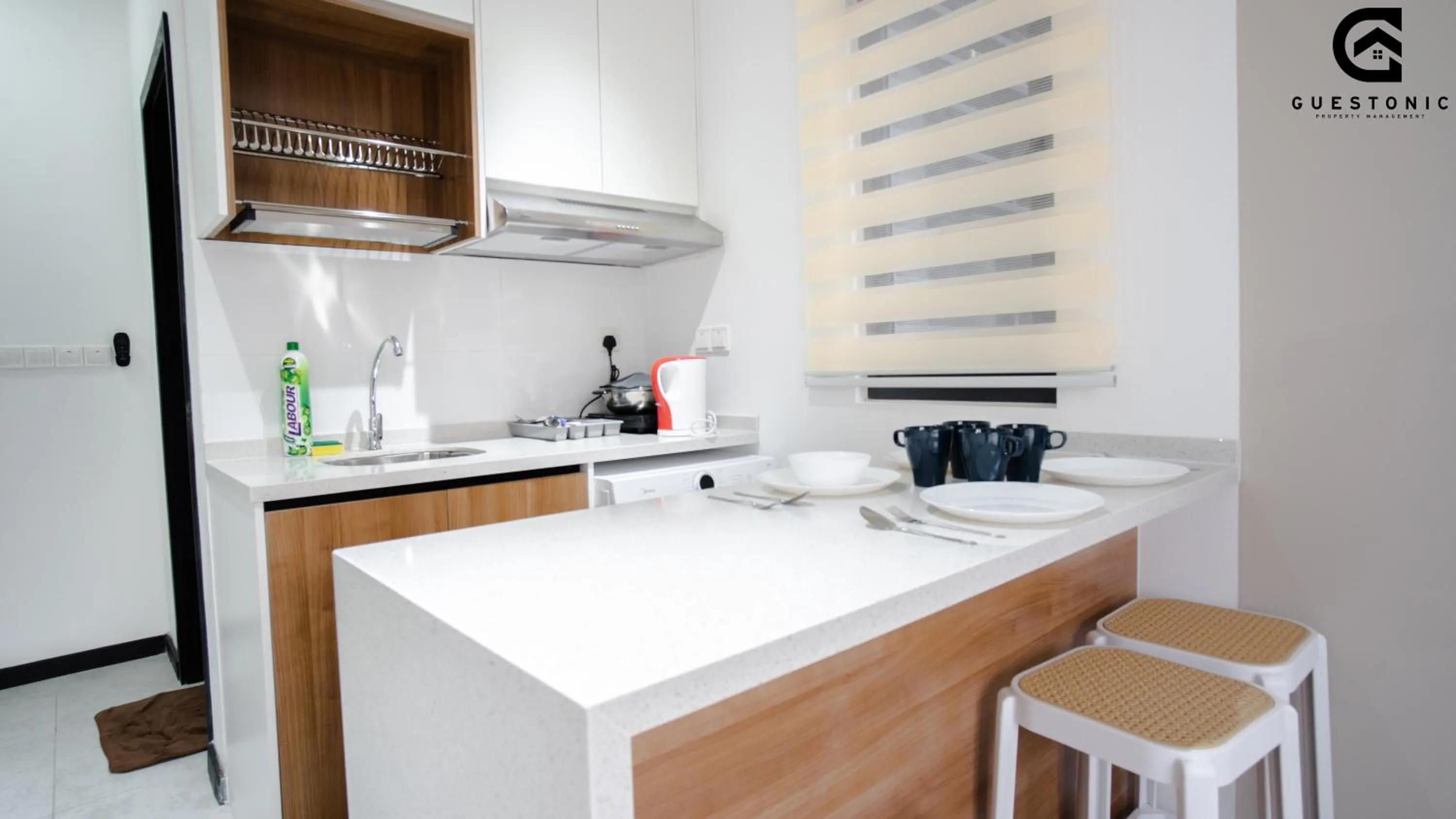 NeuSuite Cozy Studio by GUESTONIC