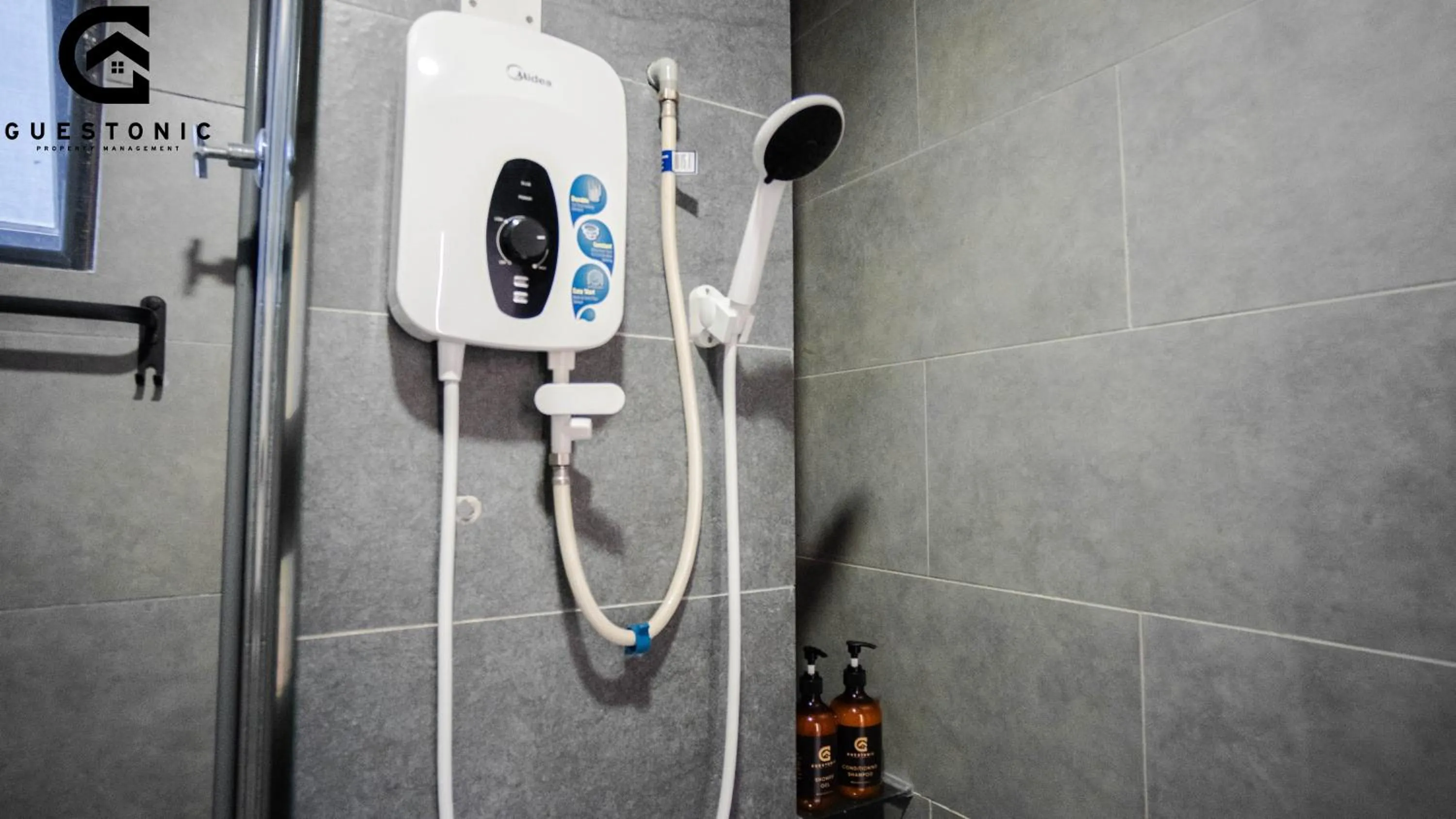 NeuSuite Cozy Studio by GUESTONIC