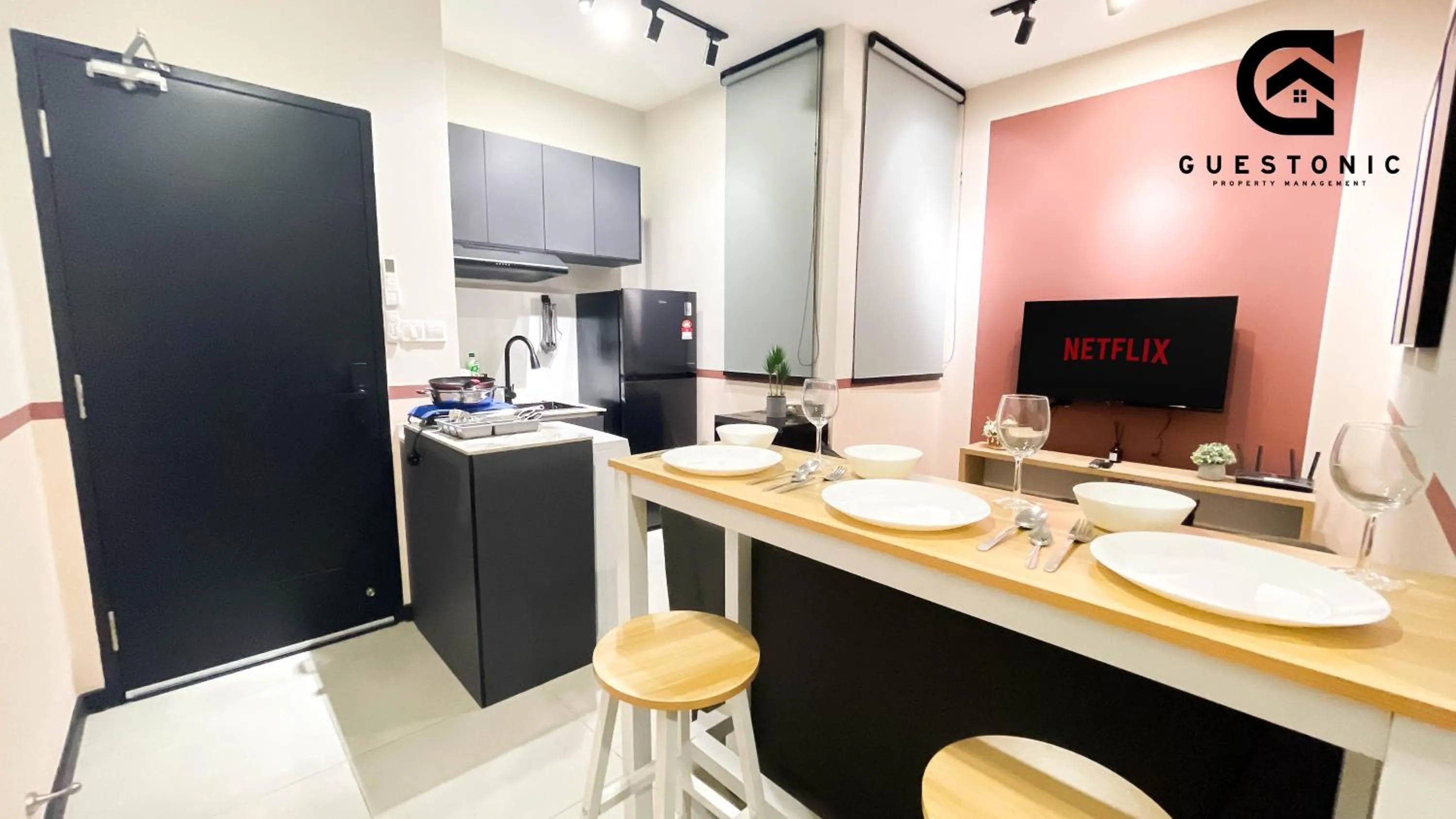 NeuSuite Cozy Studio by GUESTONIC