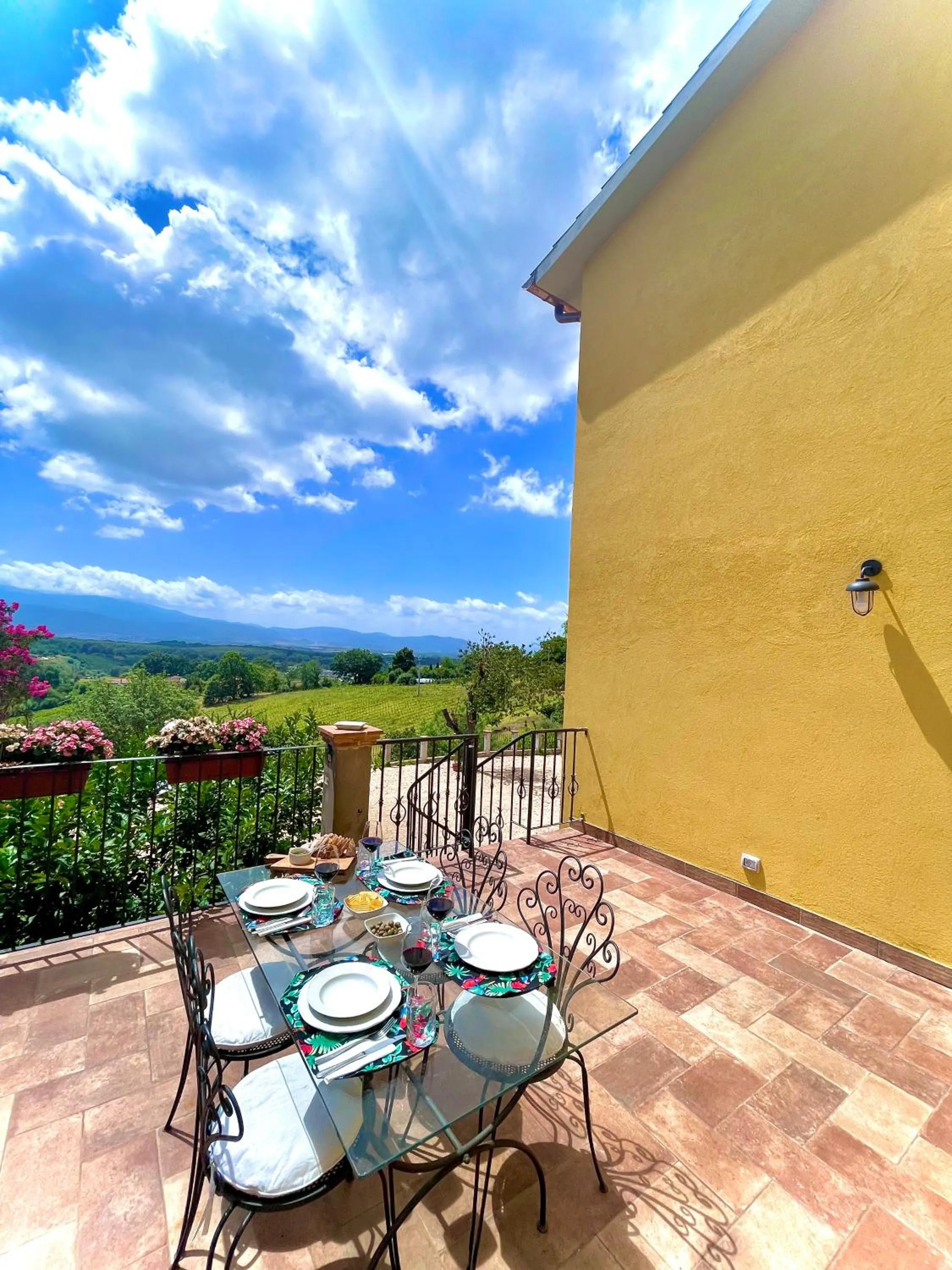Patio in Donna Vittori - Borgo Agricolo