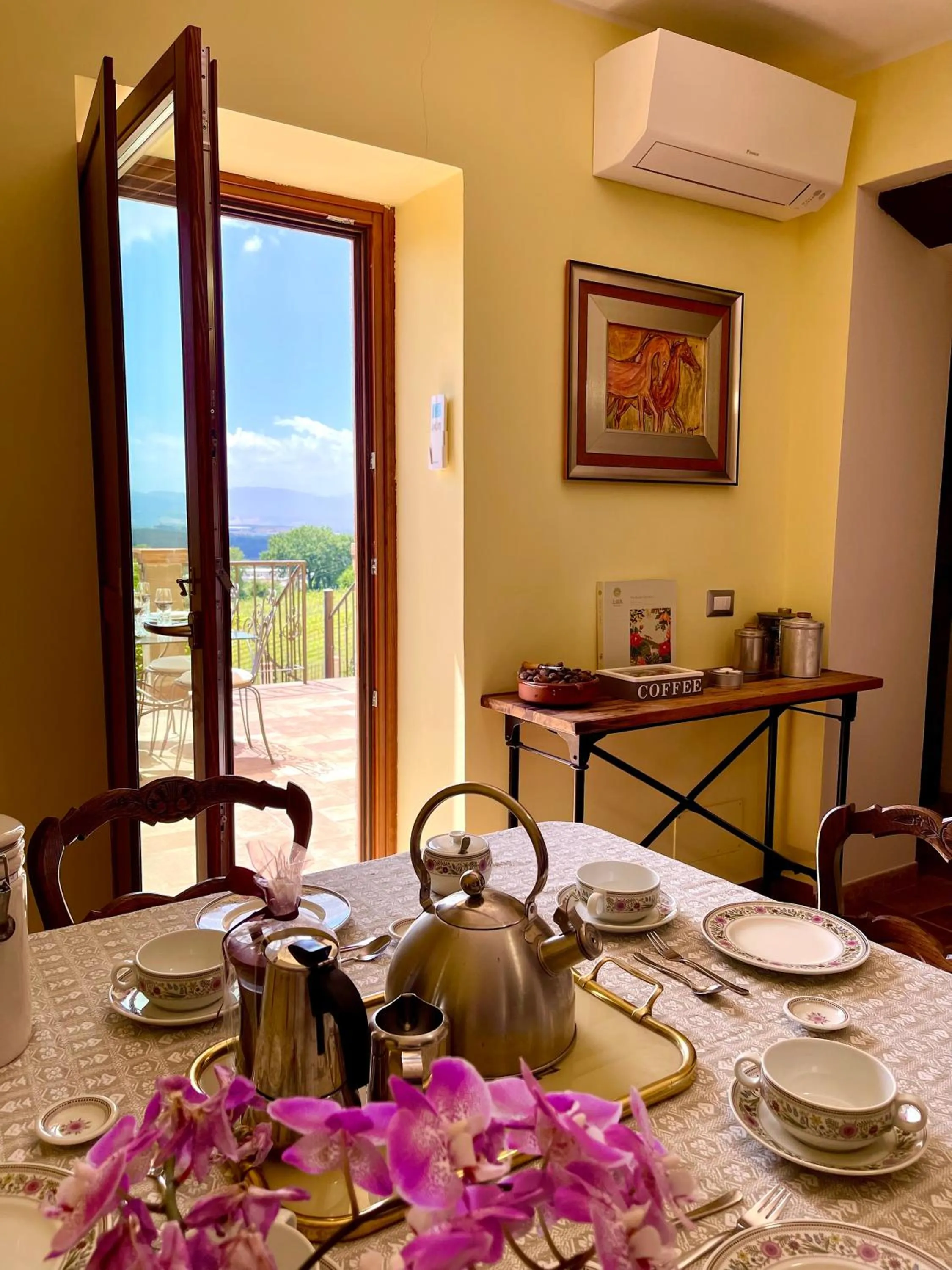 Natural landscape in Donna Vittori - Borgo Agricolo