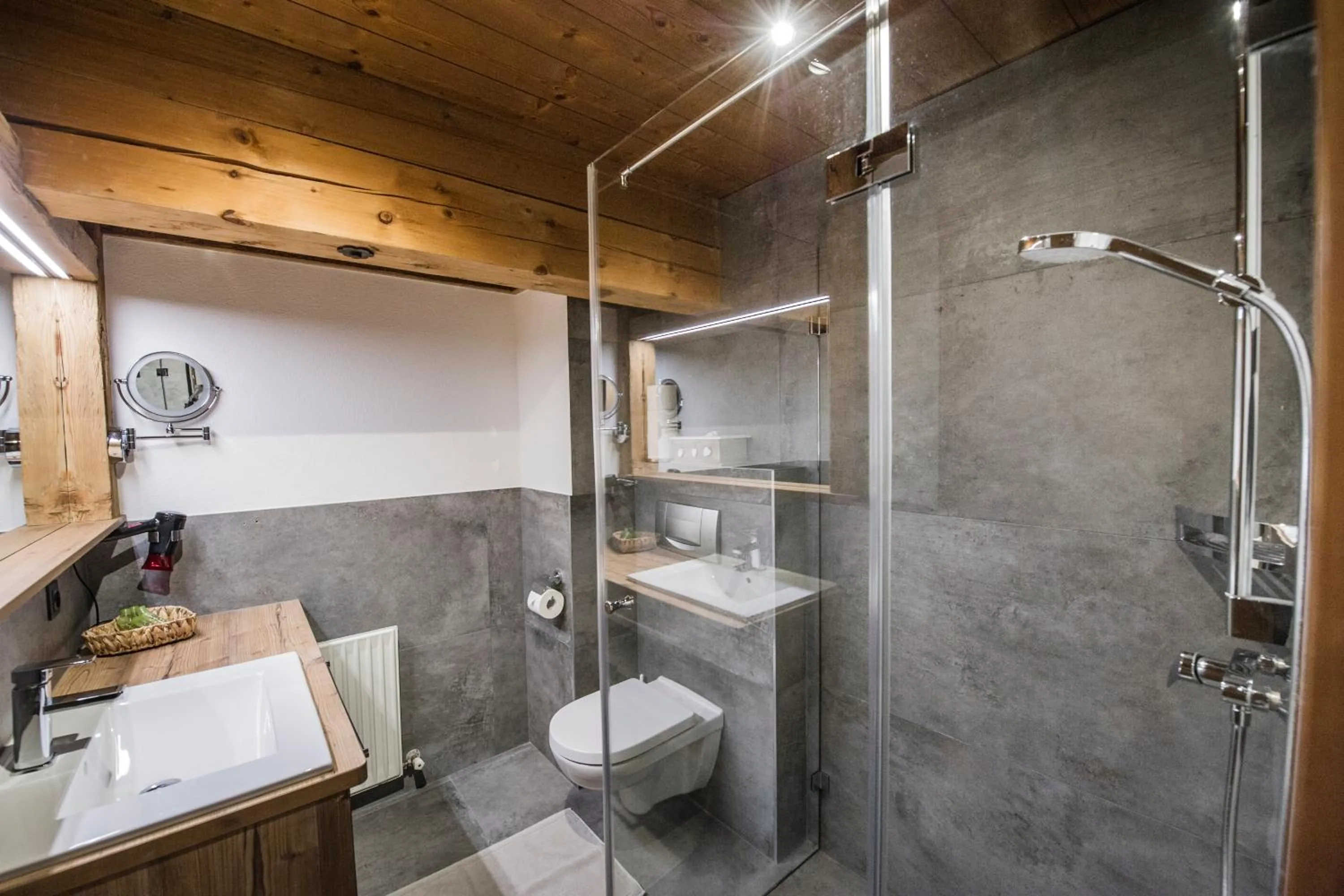 Shower in Ferienhof Ausserbrente