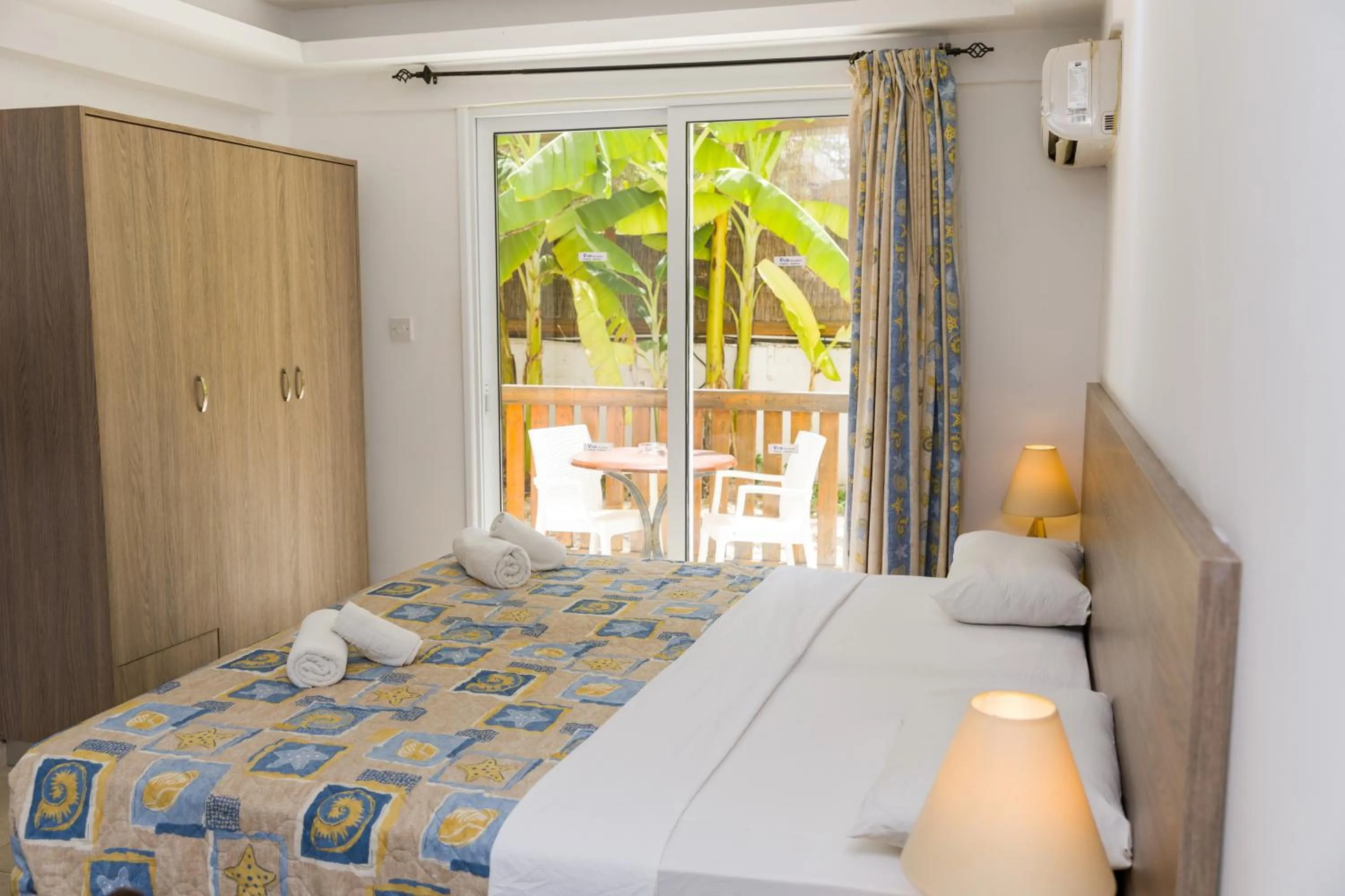 Bedroom, Bed in Alecos Hotel Apartments