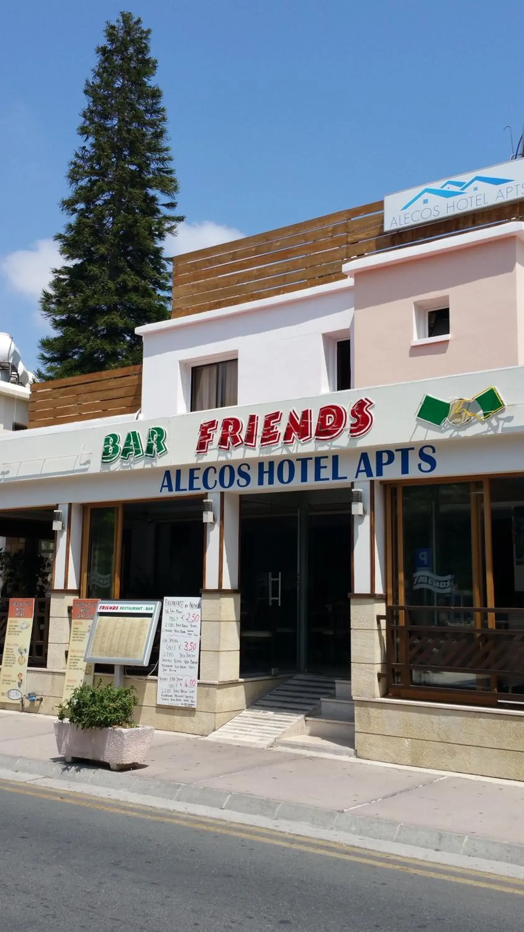 Property building in Alecos Hotel Apartments Property building in Alecos Hotel Apartments