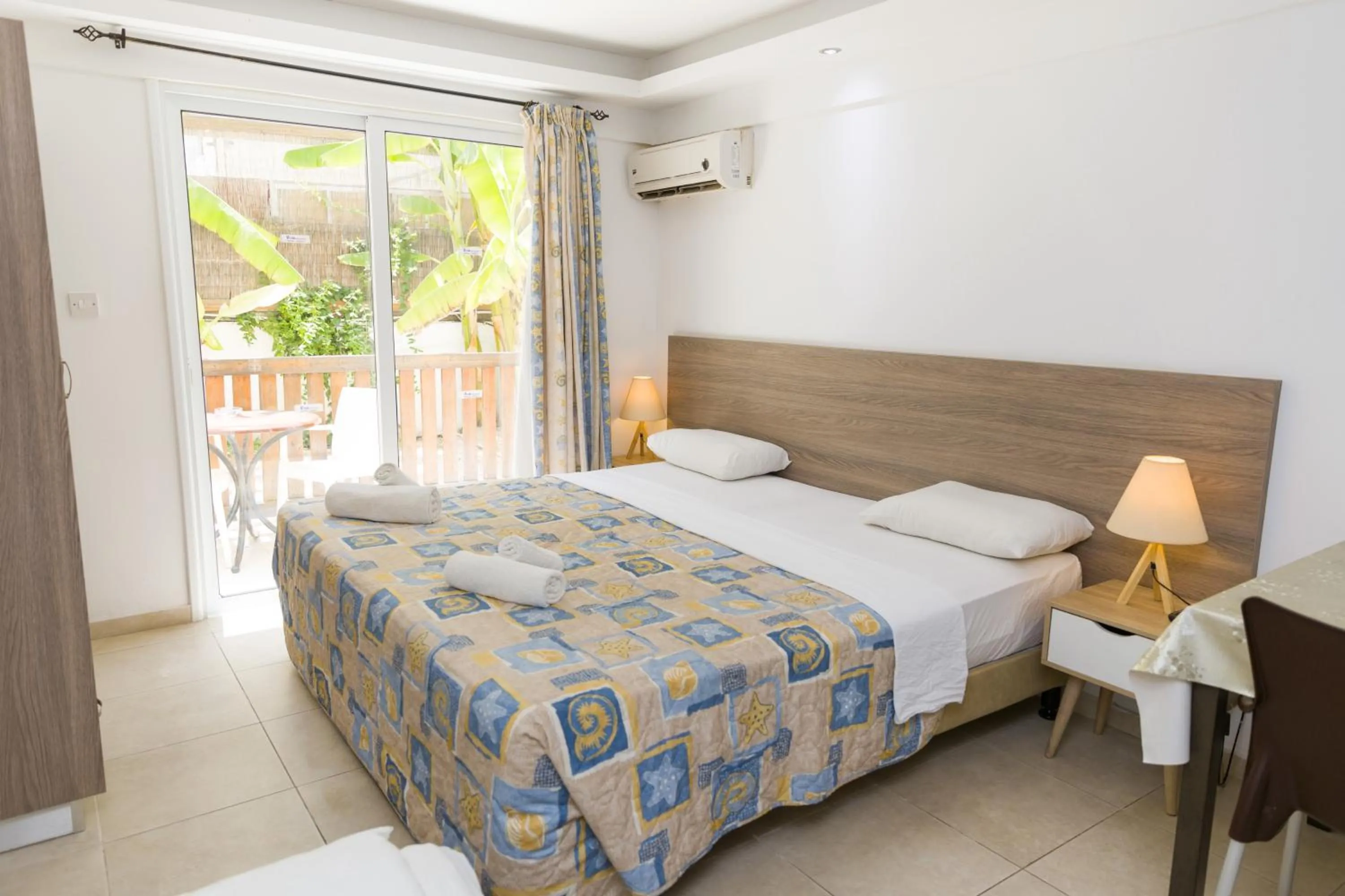 Bedroom, Bed in Alecos Hotel Apartments