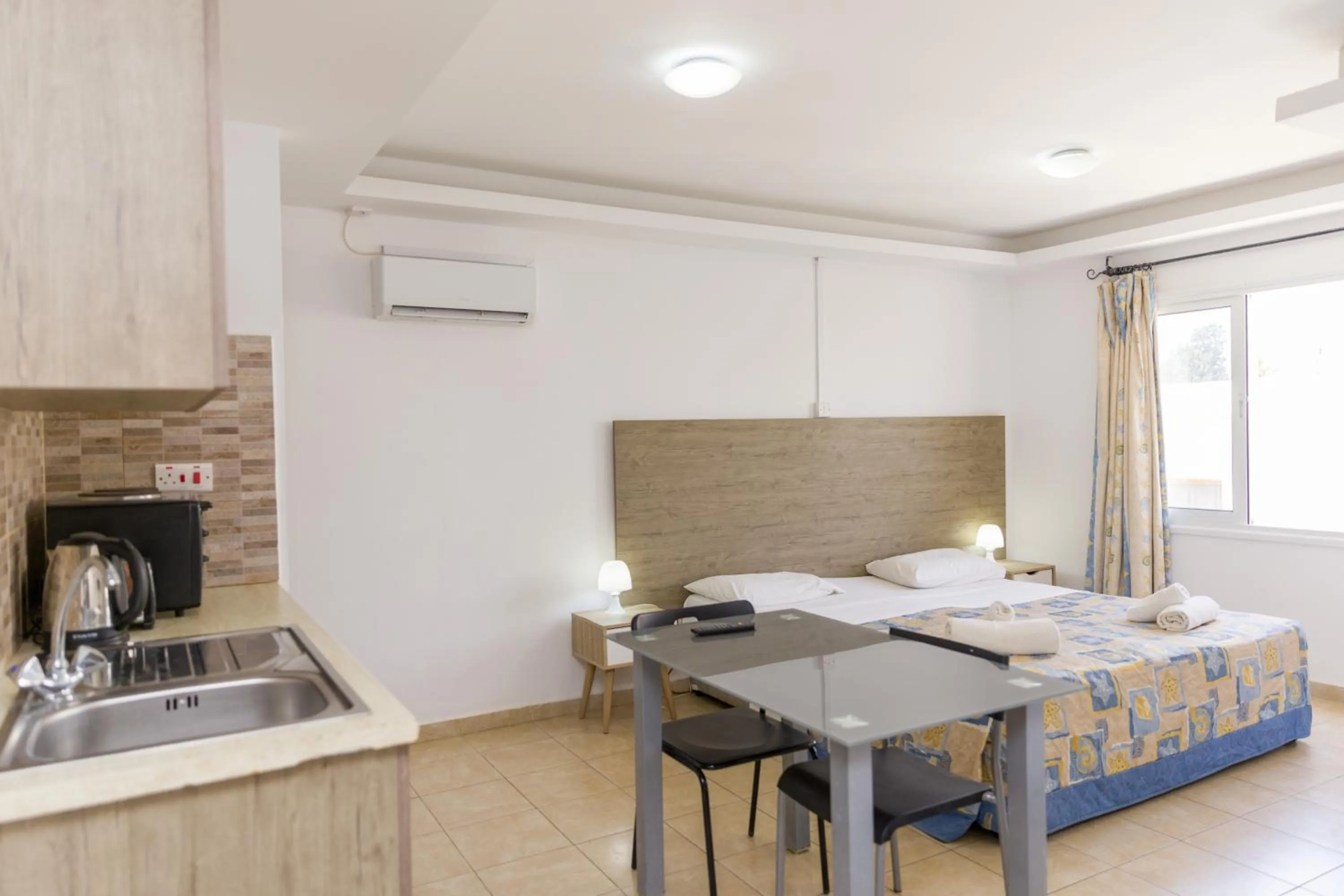 Photo of the whole room, Bed in Alecos Hotel Apartments