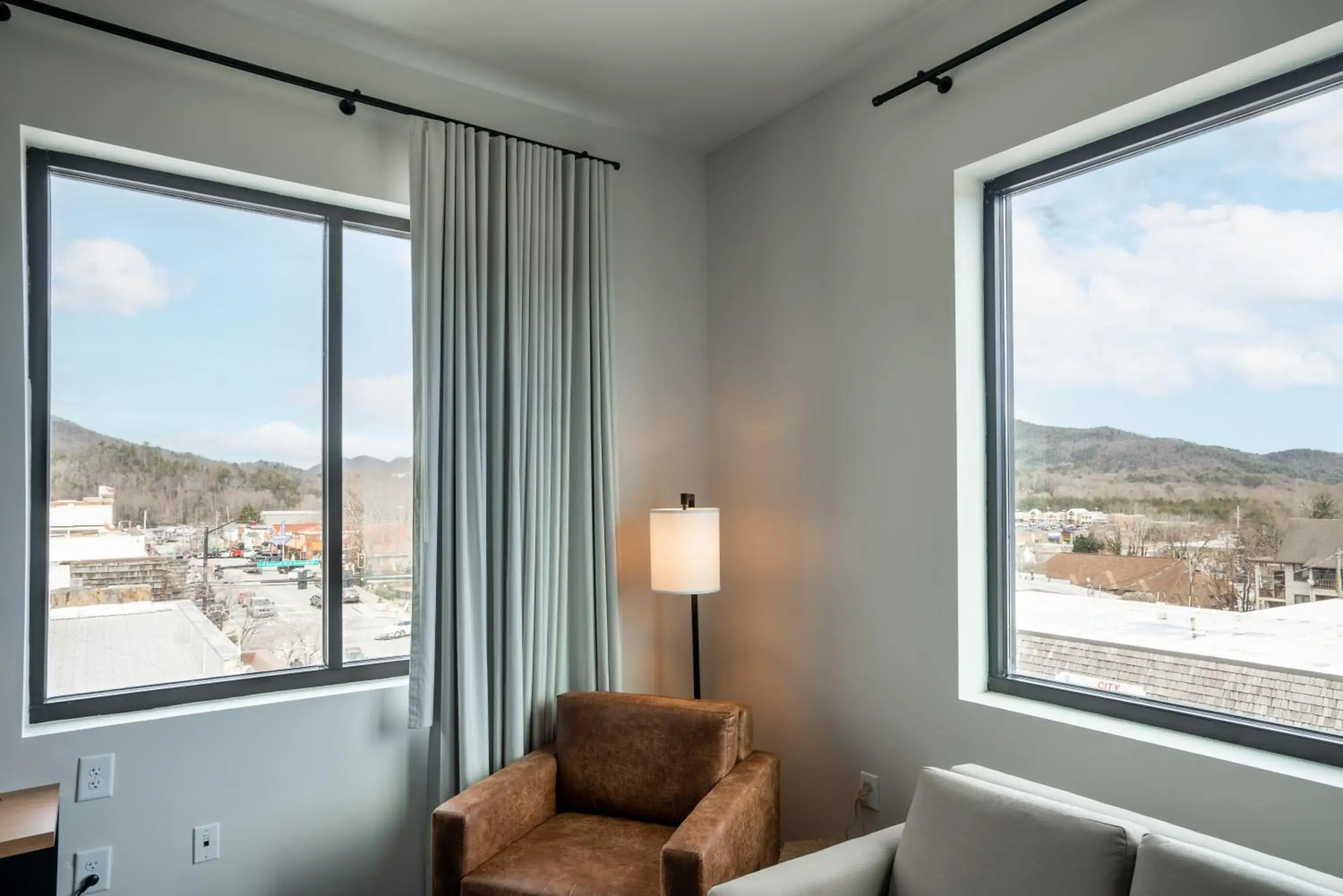 Mountain view in Bridge Creek Inn Mountain view in Bridge Creek Inn