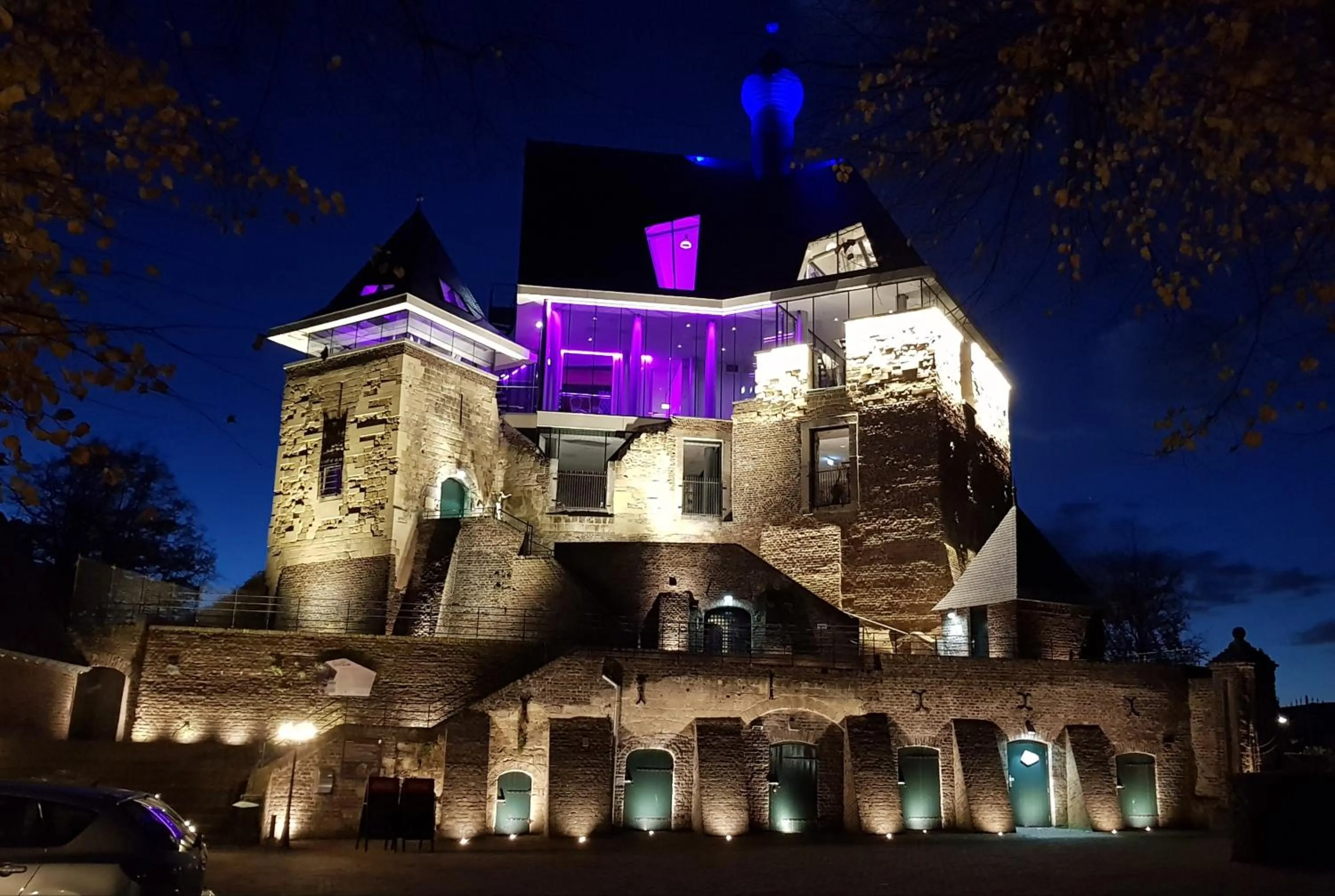 Nearby landmark in Baron Frits