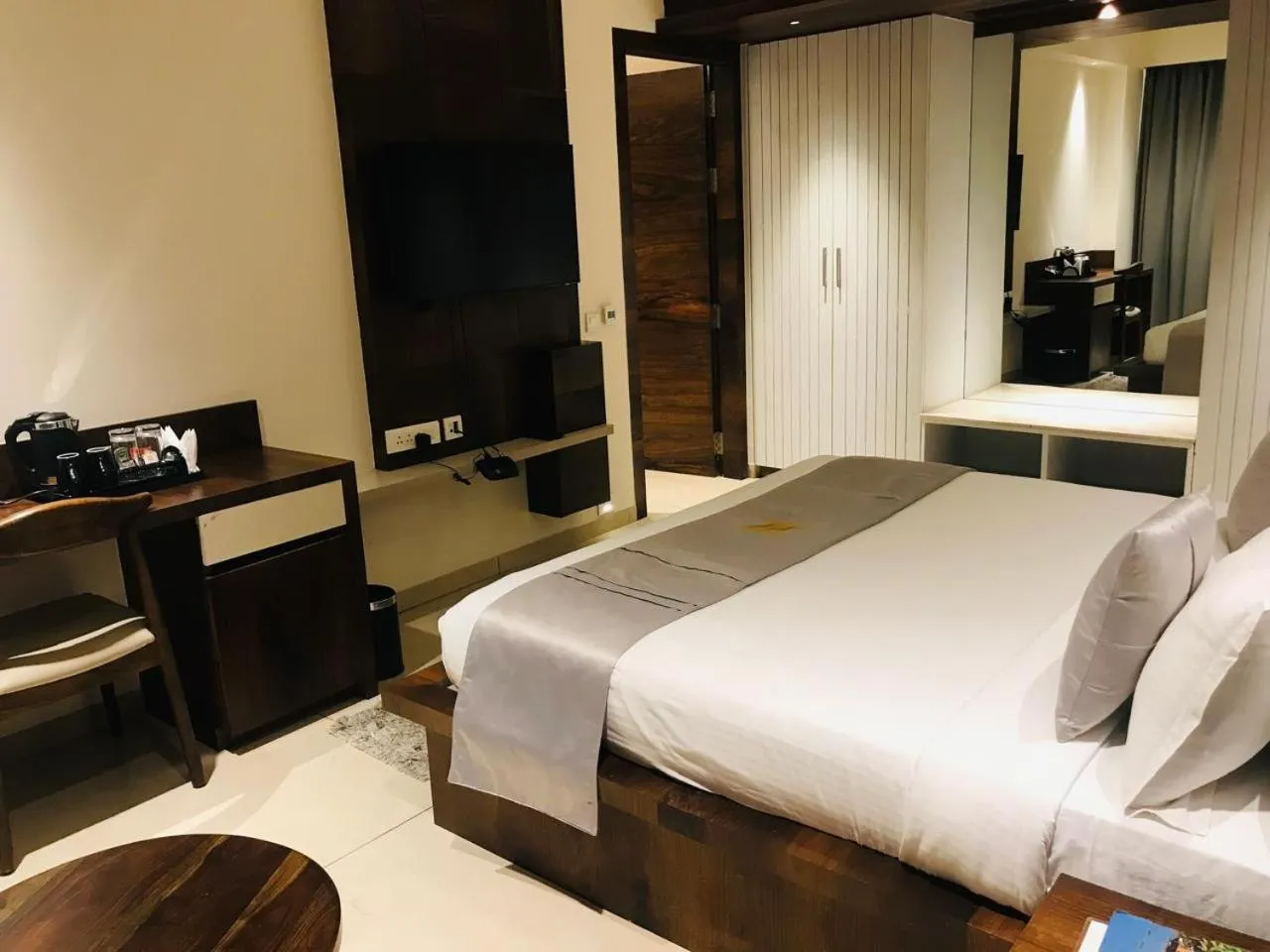 Bed in Narthaki Boutique Hotel