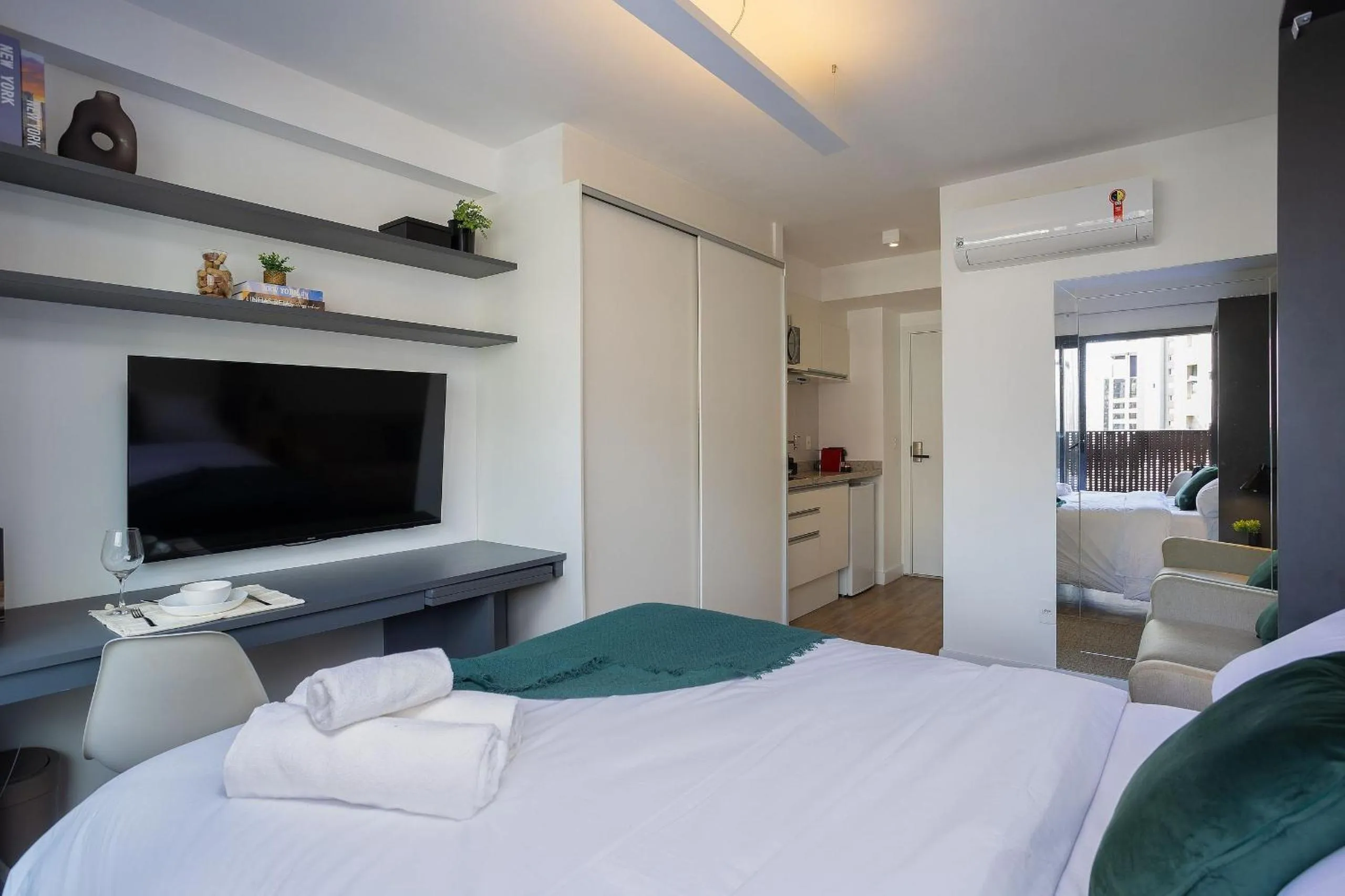 Bedroom, Bed in Walk Moema