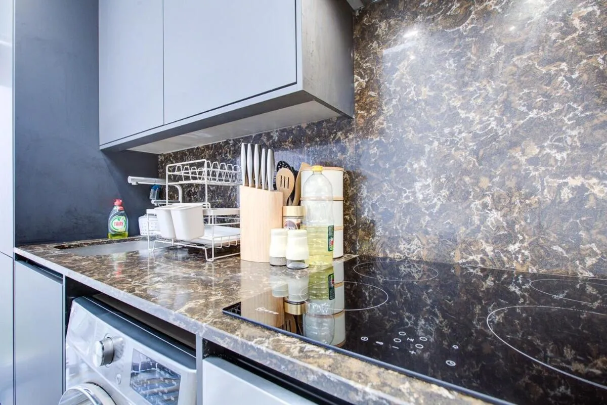 Kitchen or kitchenette in Cornwall - The Duke and Duchess
