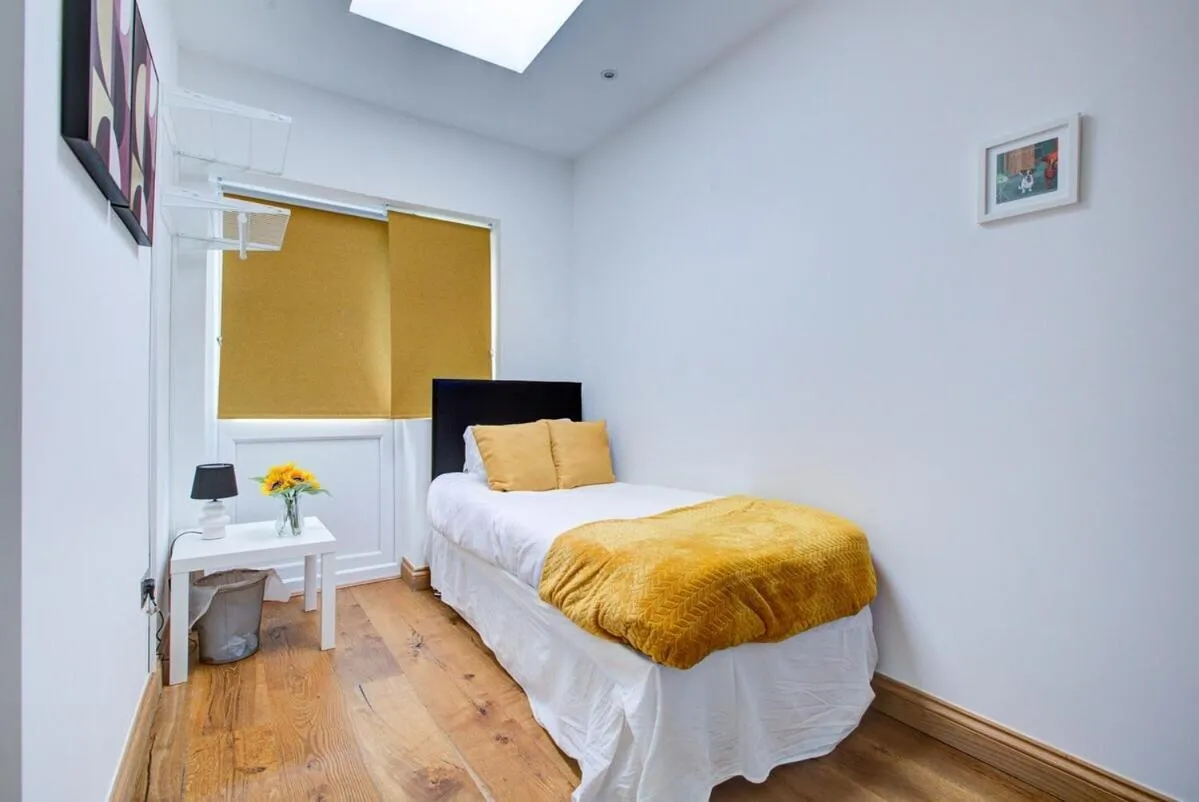Bedroom, Bed in Cornwall - The Duke and Duchess