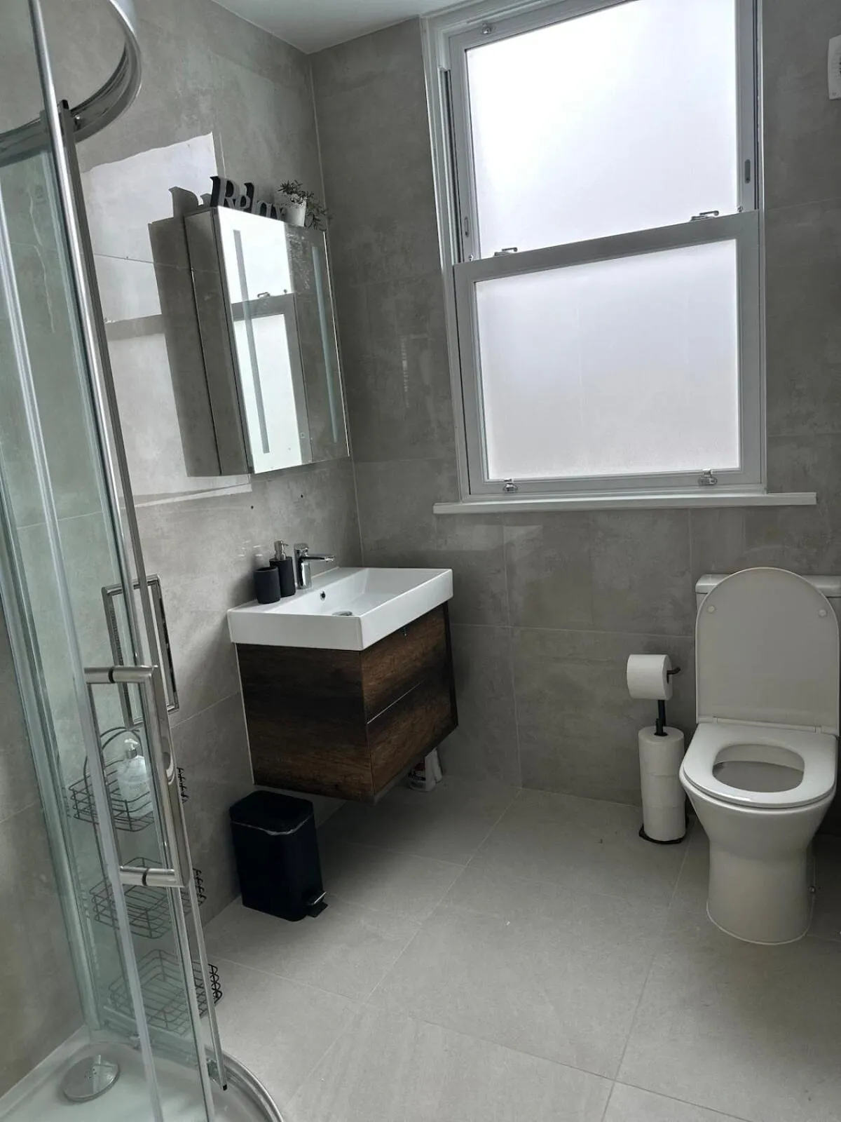 Bathroom in Cornwall - The Duke and Duchess