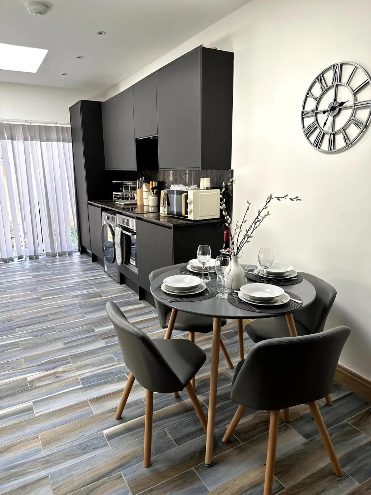 Dining area in Cornwall - The Duke and Duchess