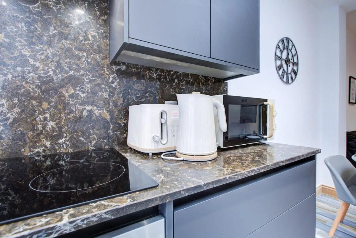 Kitchen or kitchenette in Cornwall - The Duke and Duchess