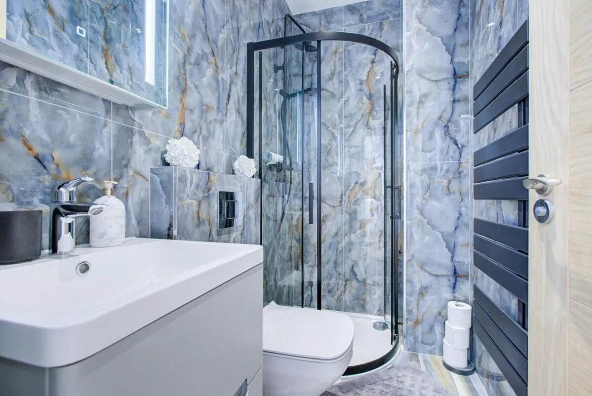 Bathroom in Cornwall - The Duke and Duchess
