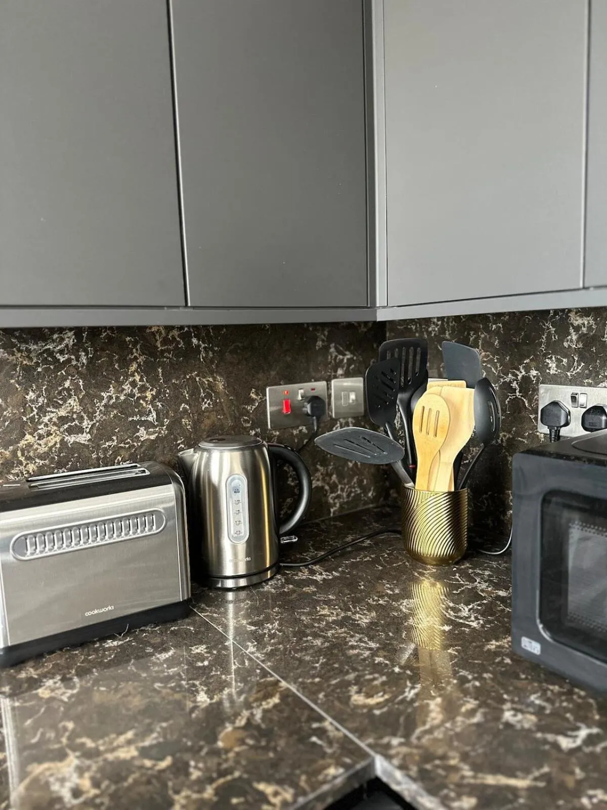 Kitchen or kitchenette in Cornwall - The Duke and Duchess