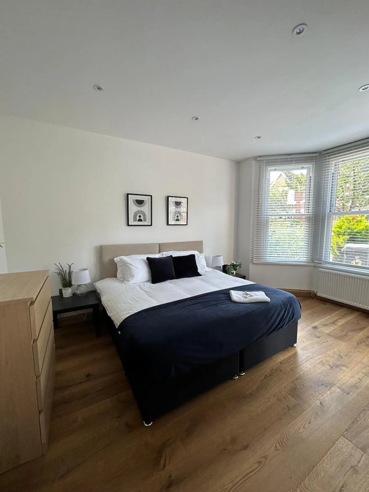 Bedroom, Bed in Cornwall - The Duke and Duchess