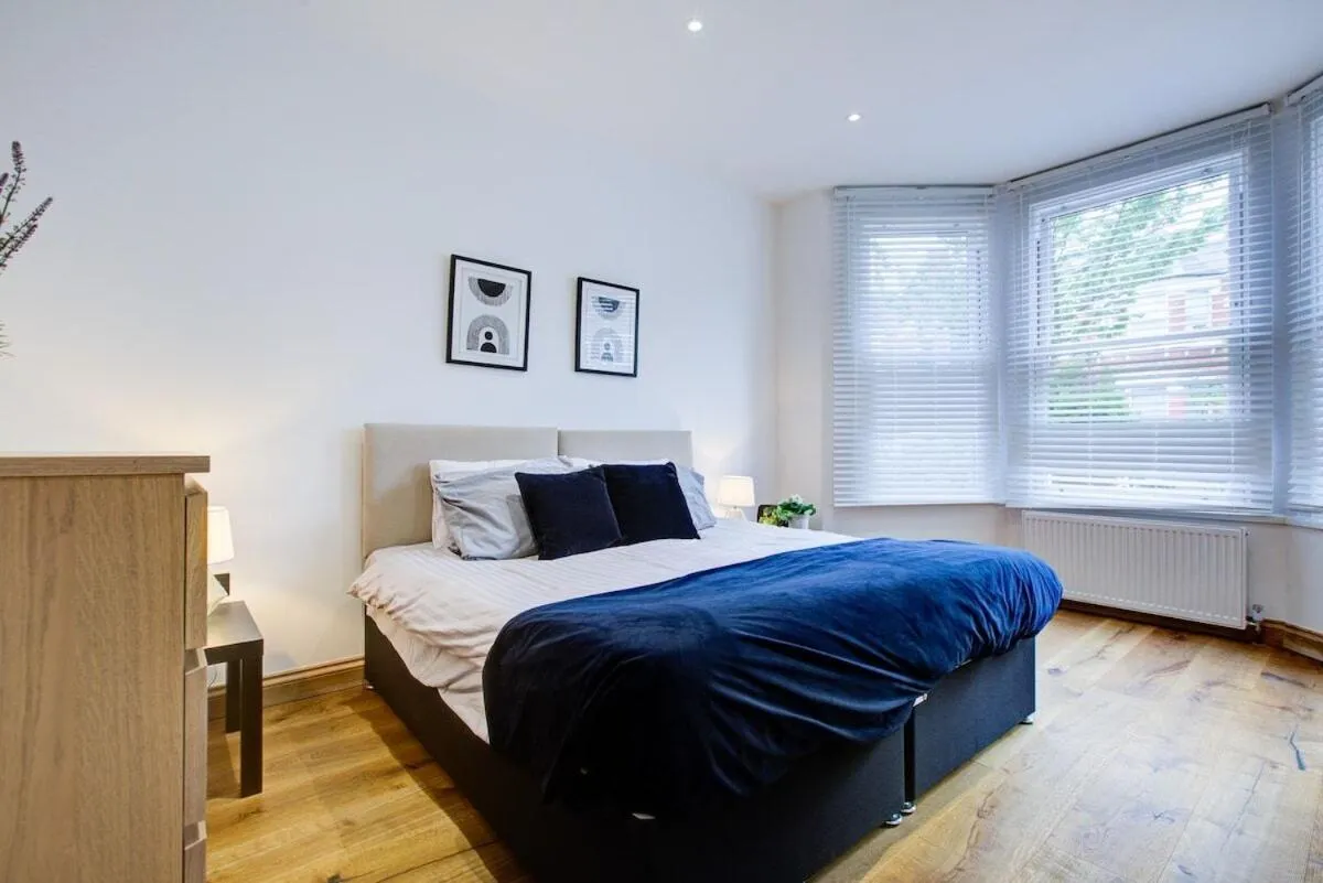 Bedroom, Bed in Cornwall - The Duke and Duchess