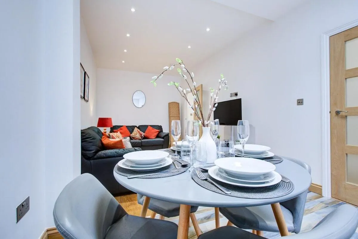 Dining area in Cornwall - The Duke and Duchess