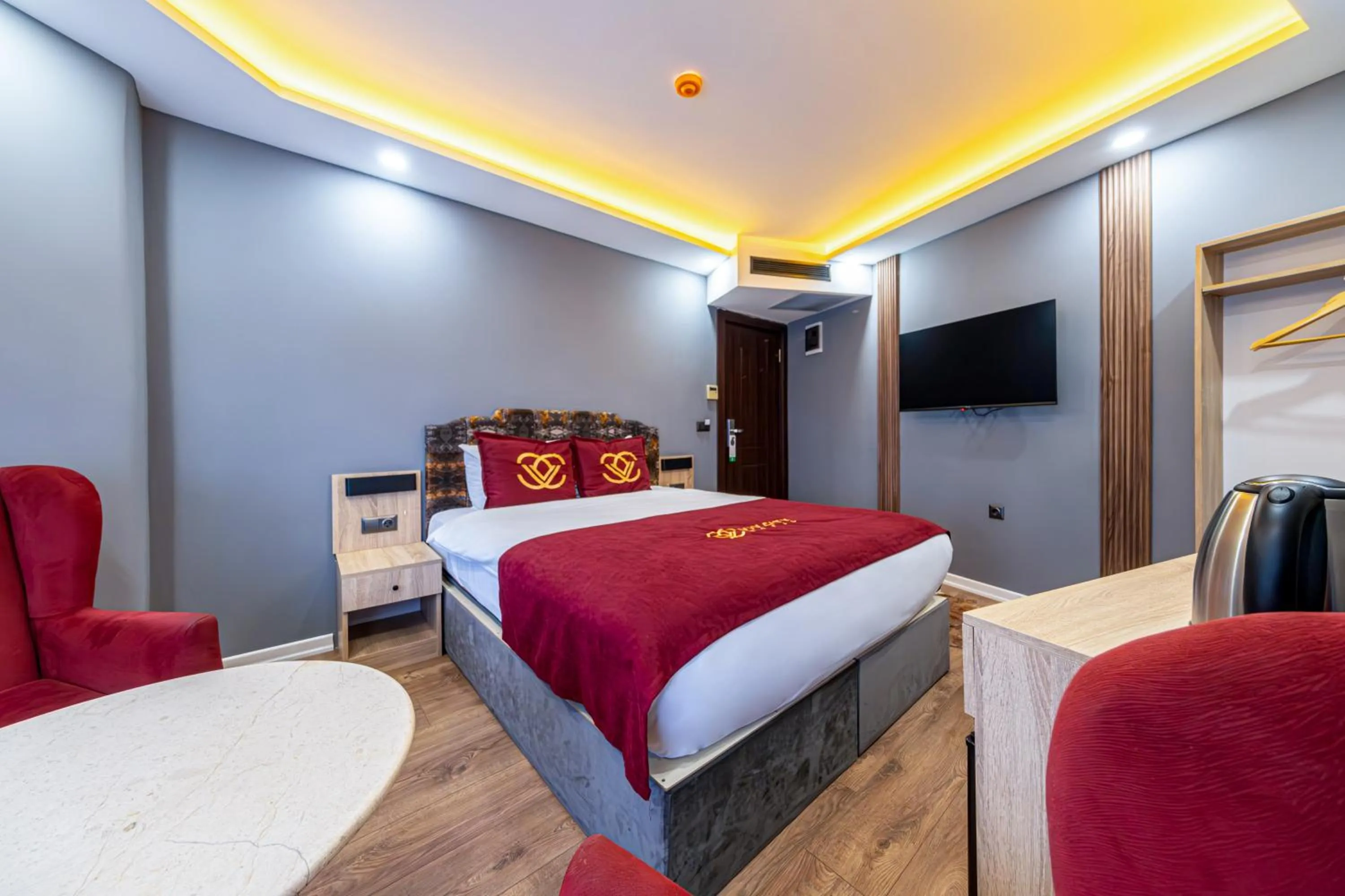 Photo of the whole room in Viv City Hotel