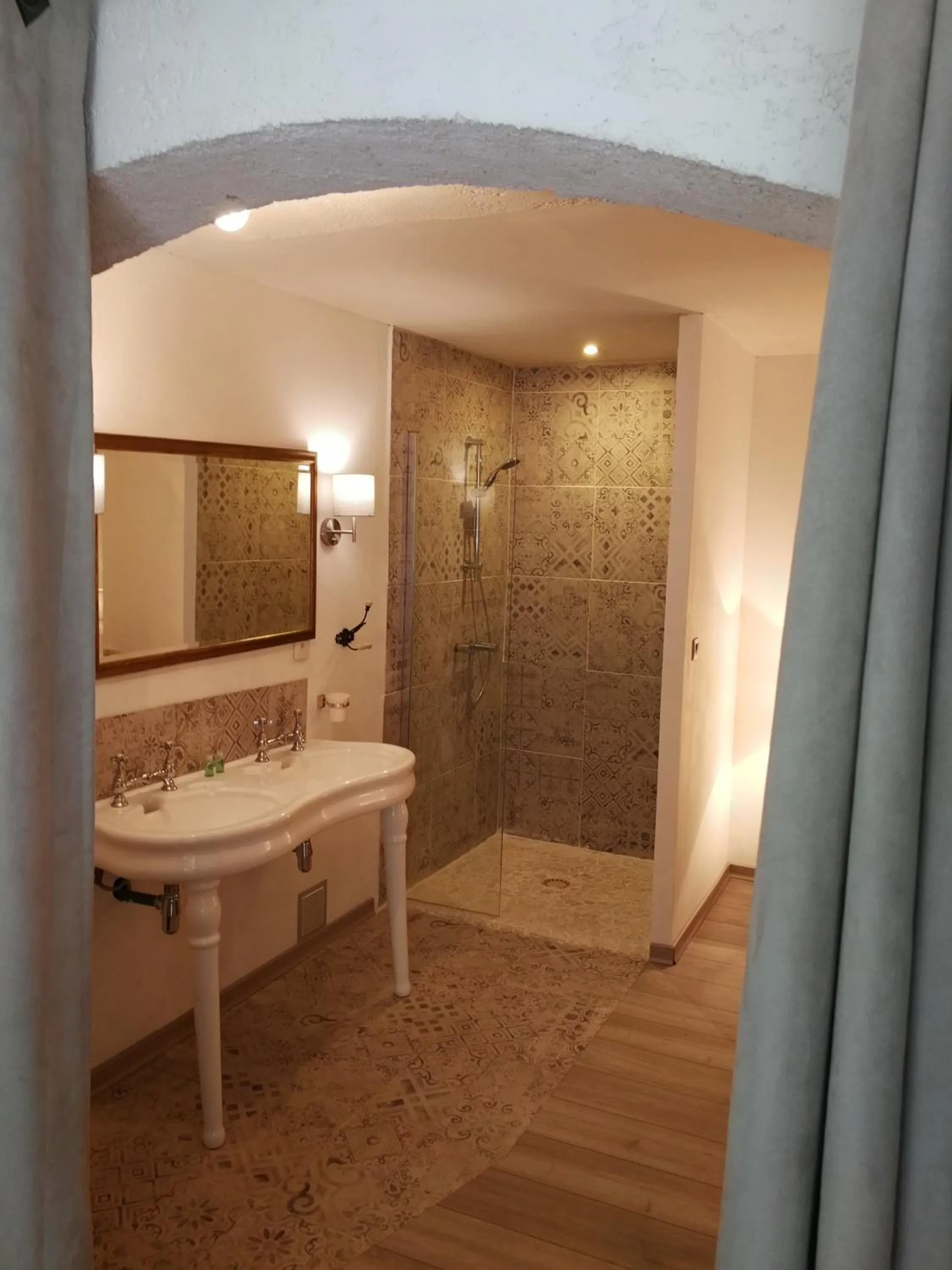 Bathroom in La Bastide des Mûriers