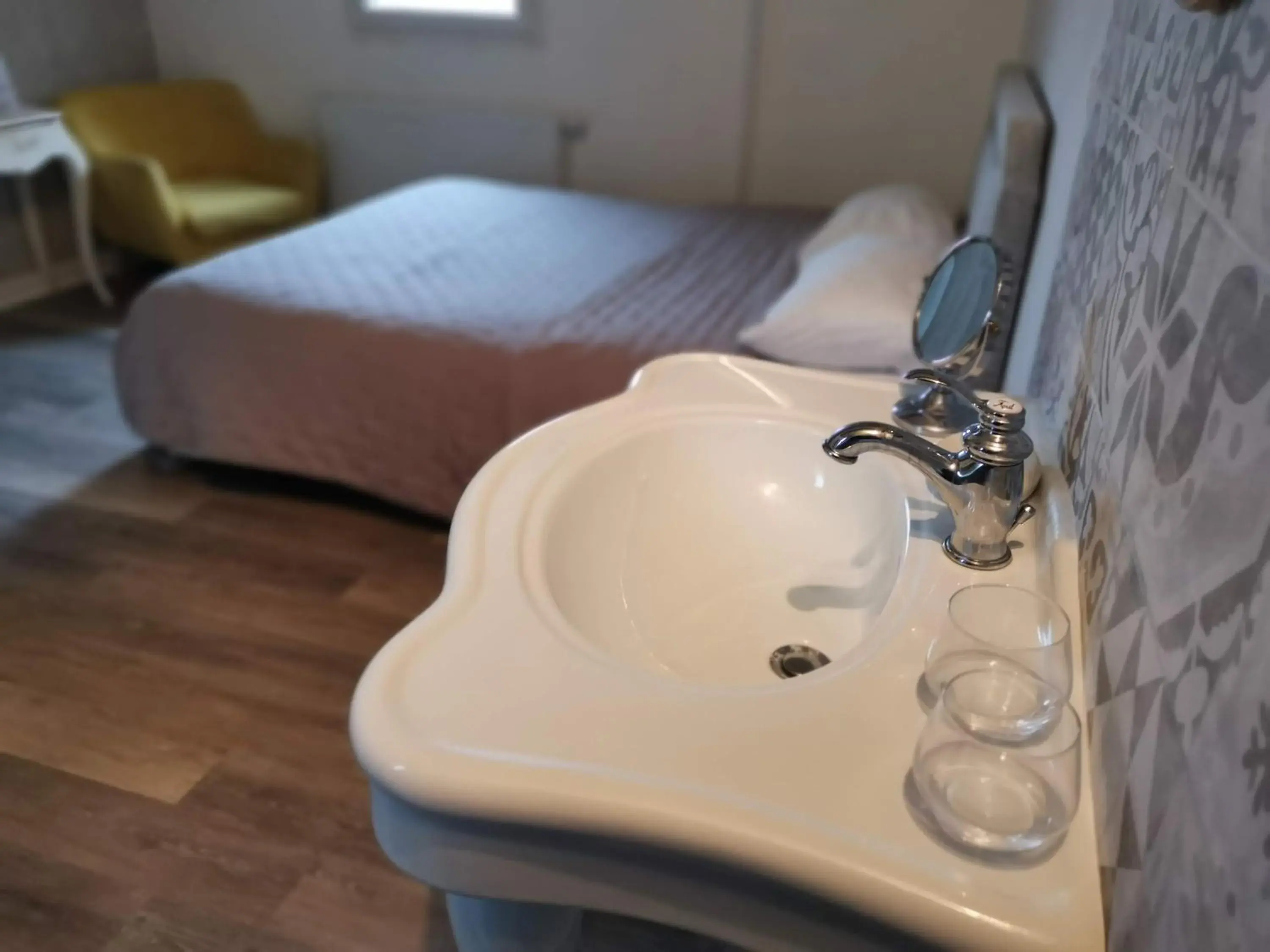 Bathroom, Bed in La Bastide des Mûriers Bathroom, Bed in La Bastide des Mûriers