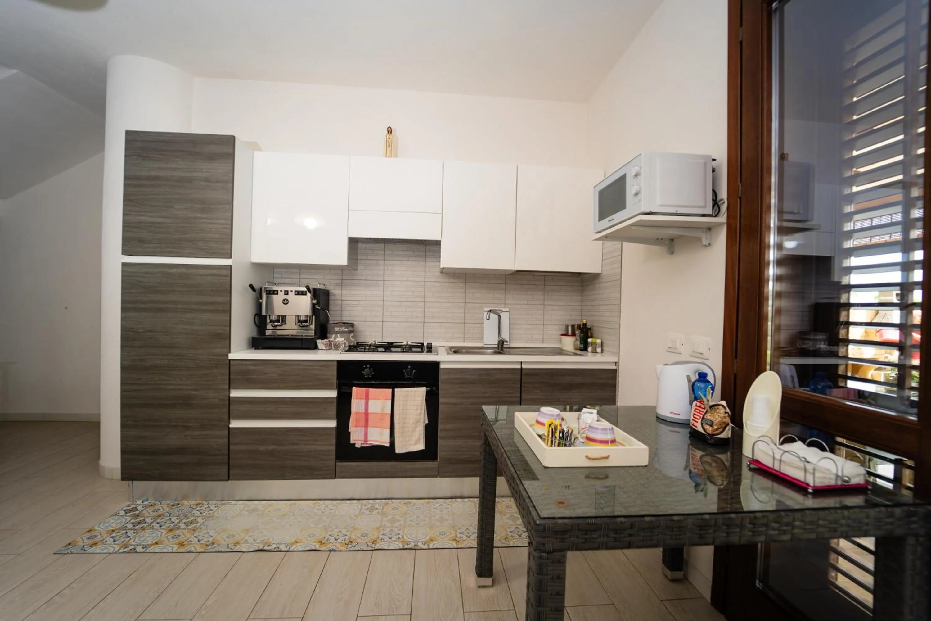 Kitchen or kitchenette in Villa del Vento