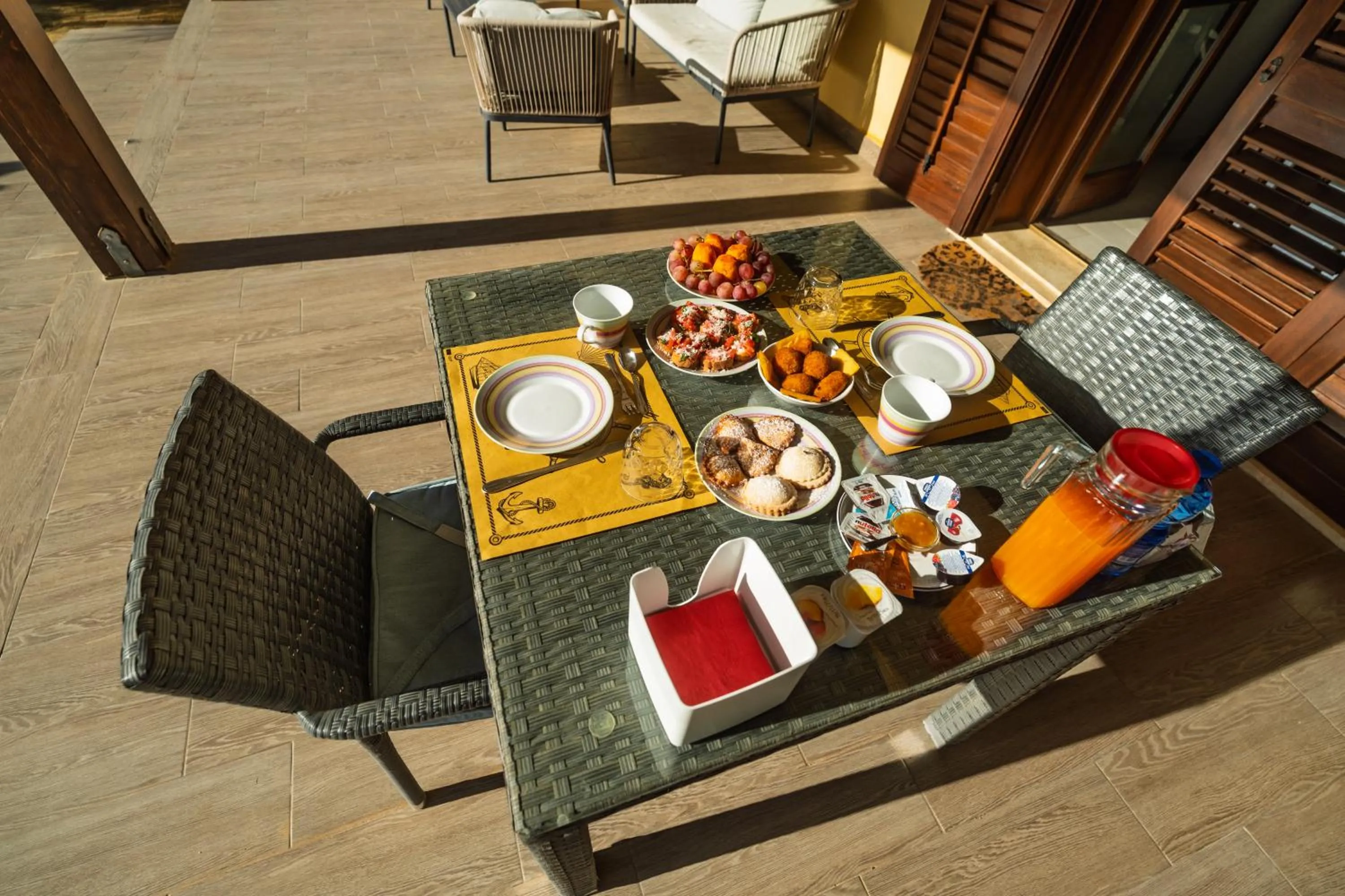 Breakfast in Villa del Vento