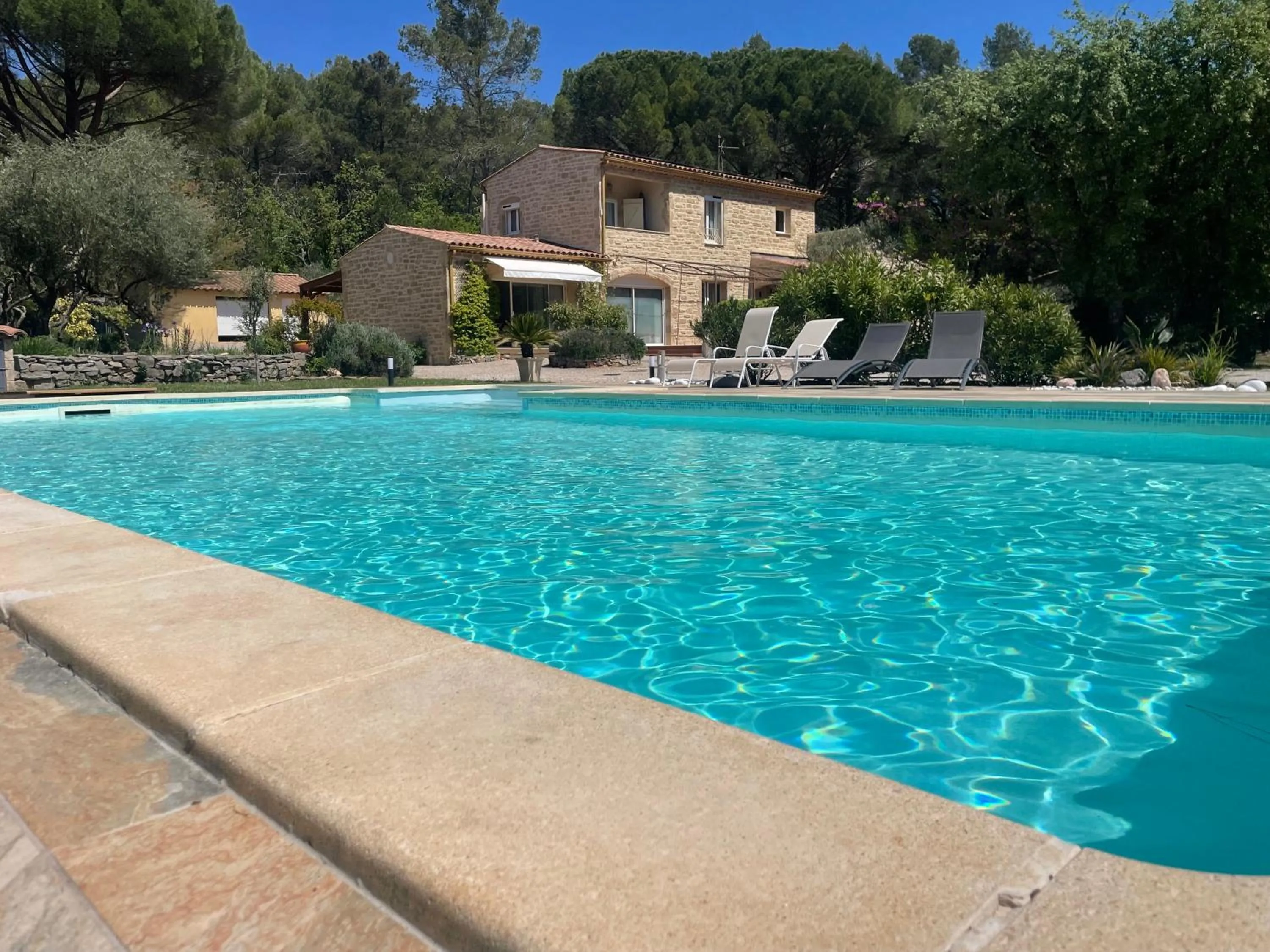 Property building in La maison de la Cigale