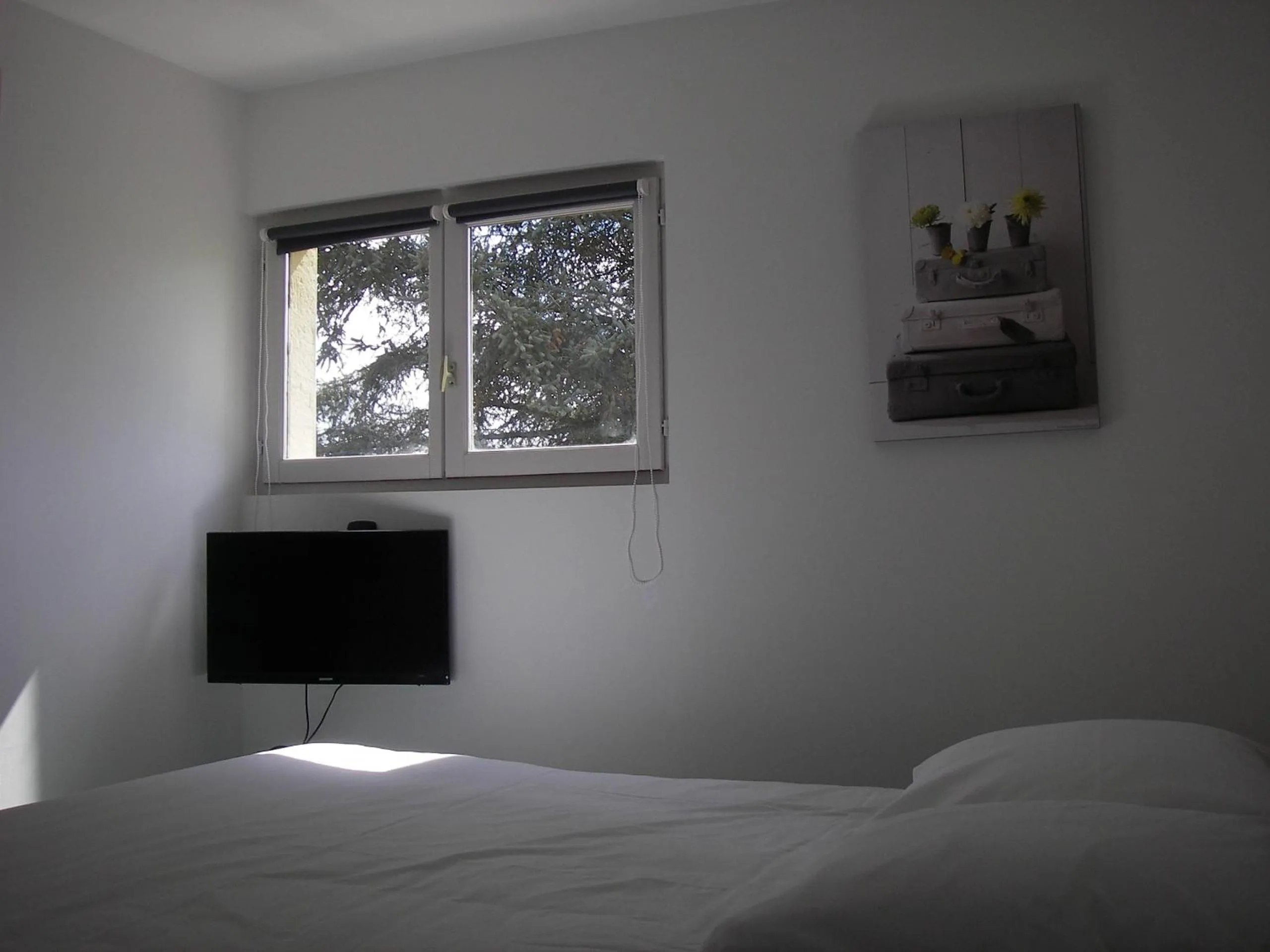 Bedroom, Bed in Les 4 Saisons