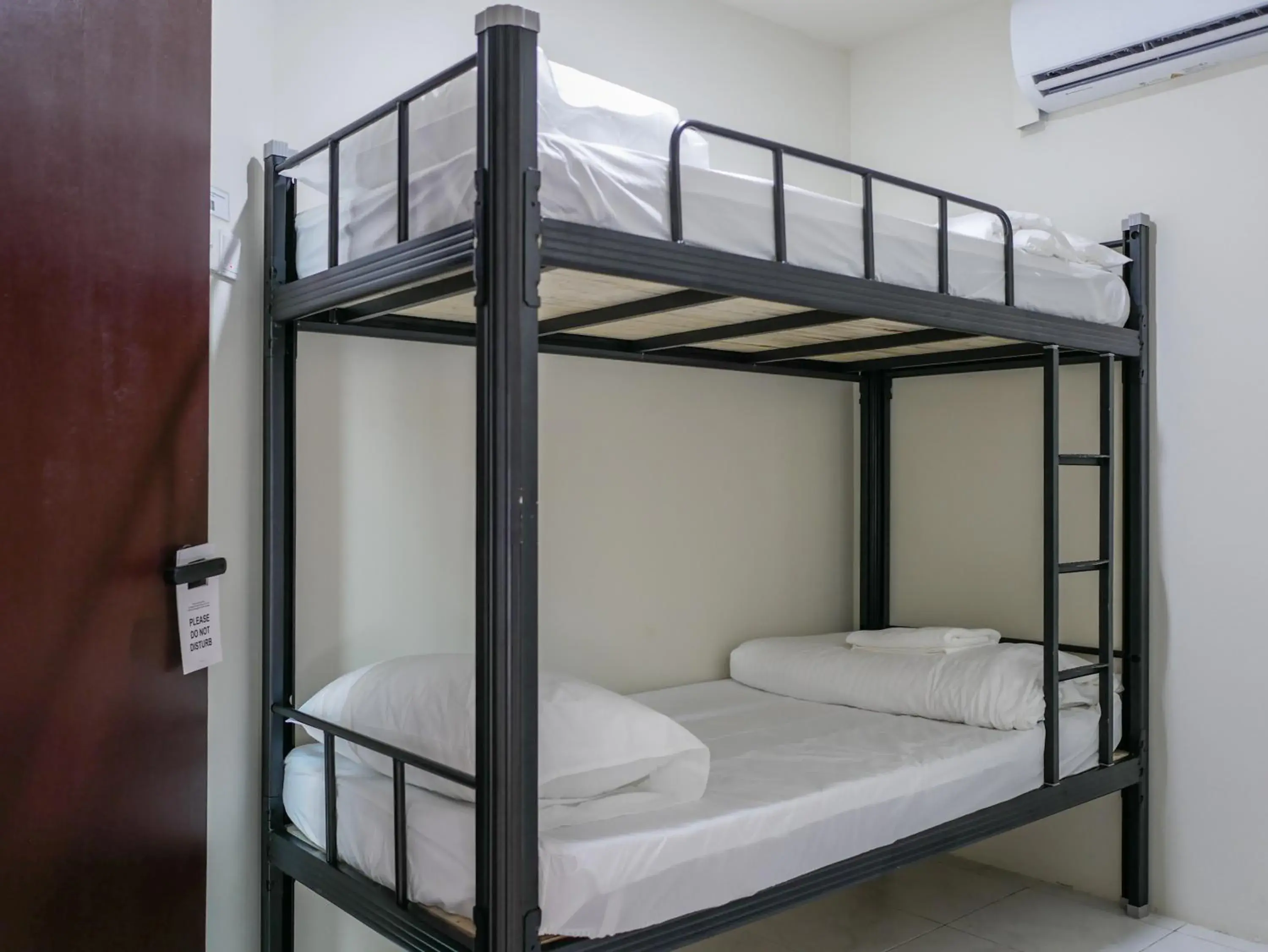Twin Room with Private Bathroom in Aayu Chulia - Chulia St, George Town Twin Room with Private Bathroom in Aayu Chulia - Chulia St, George Town