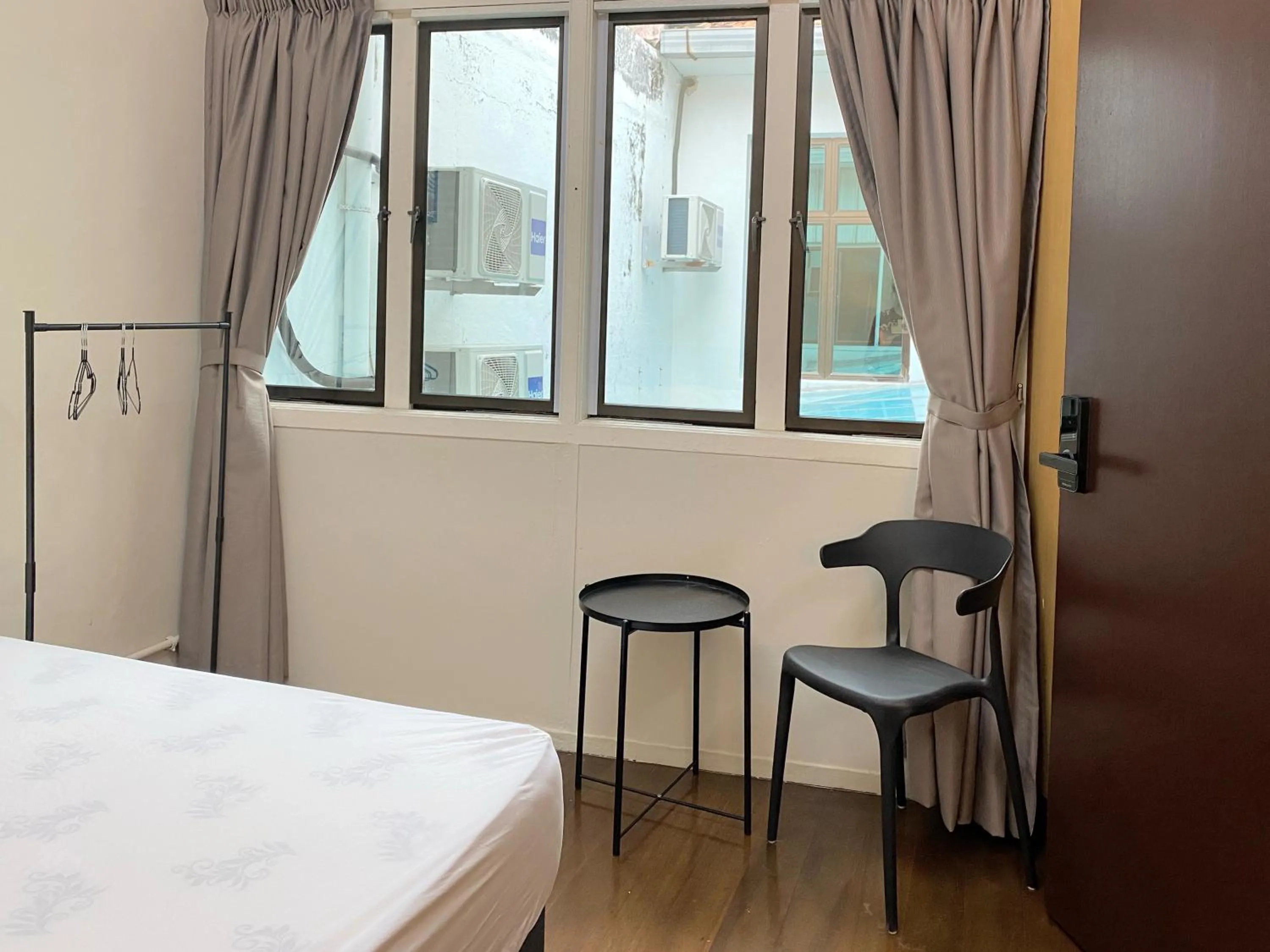 Bedroom, Bed in Aayu Chulia - Chulia St, George Town