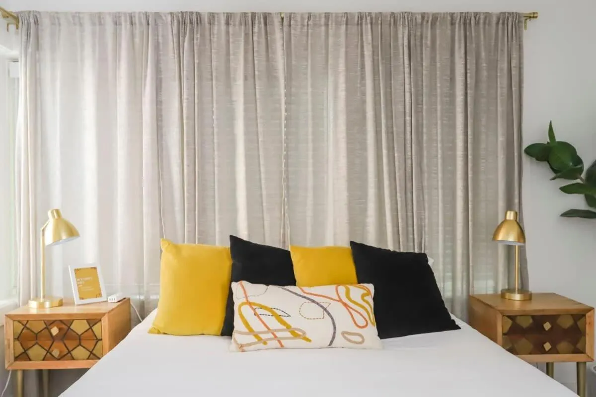 Bed in Stylish Home for 12 8th Ave South 6 Beds