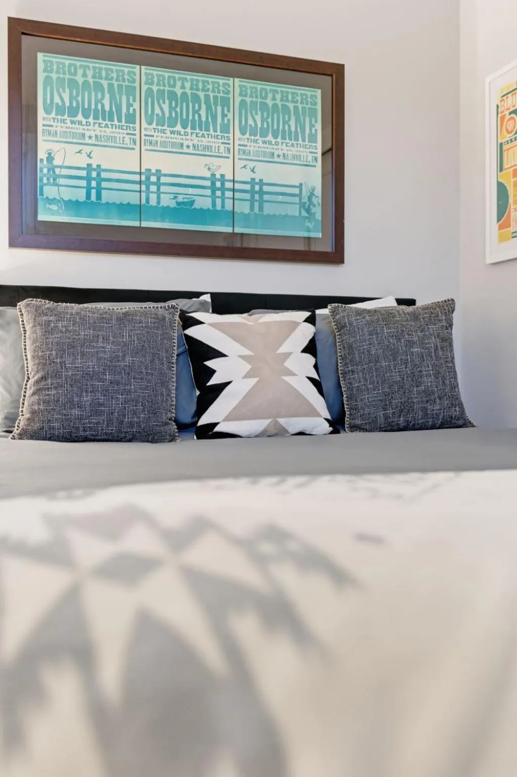 Spacious Modern Ranch 5 Miles to Downtown