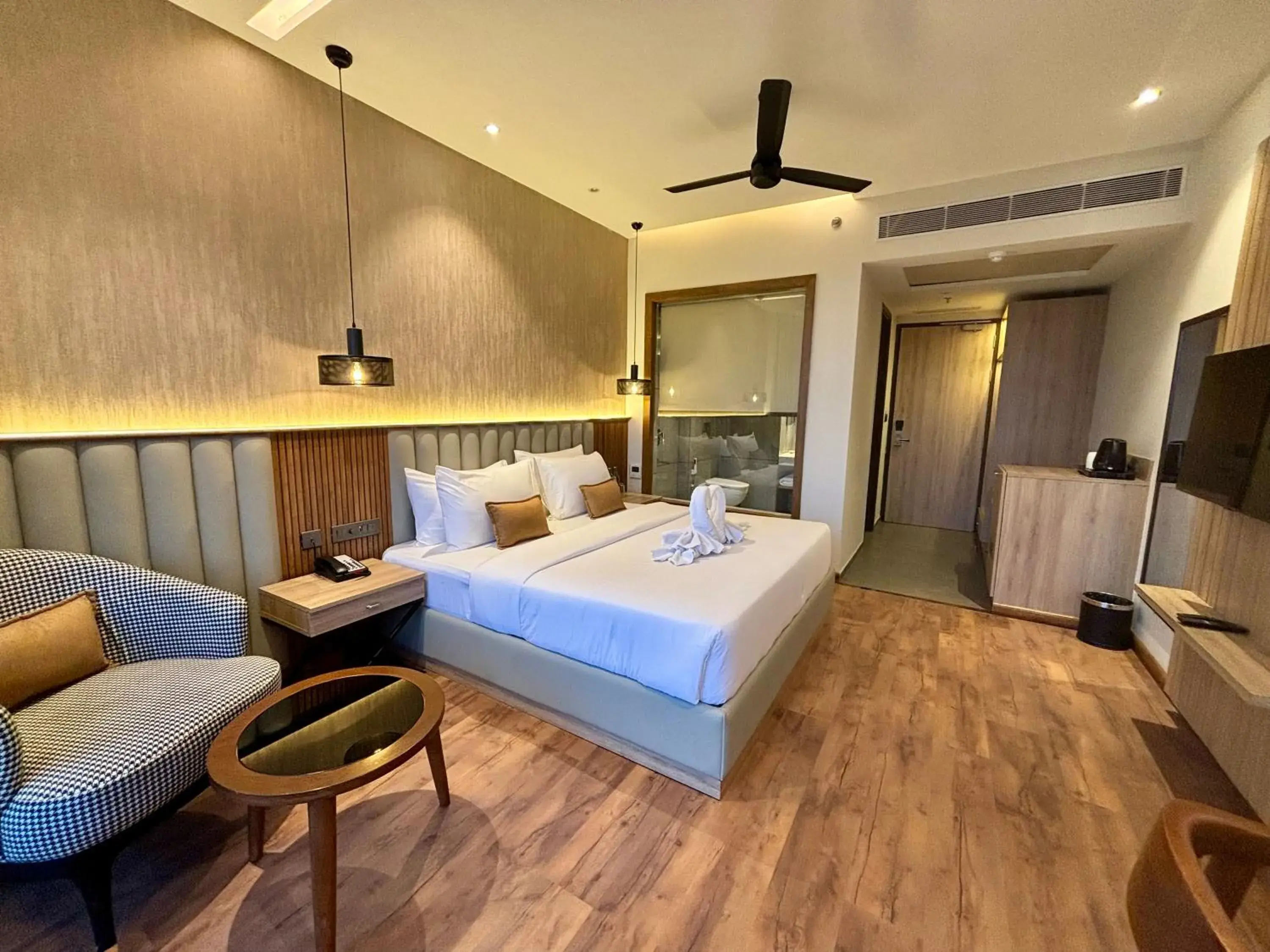 Bedroom, Bed in ARNISA Kasauli - A Boutique Hotel Bedroom, Bed in ARNISA Kasauli - A Boutique Hotel