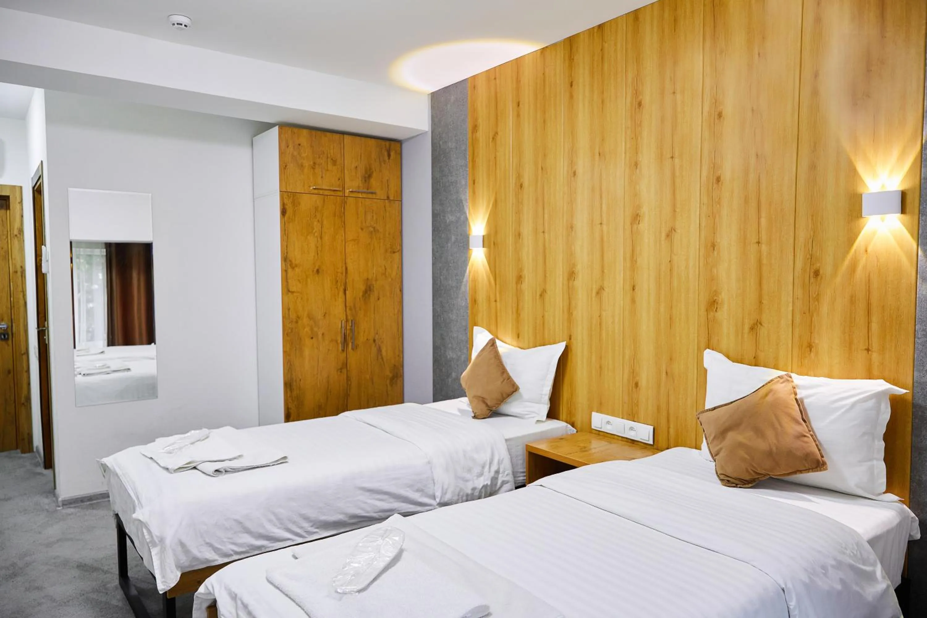 Photo of the whole room, Bed in Art Plaza Hotel