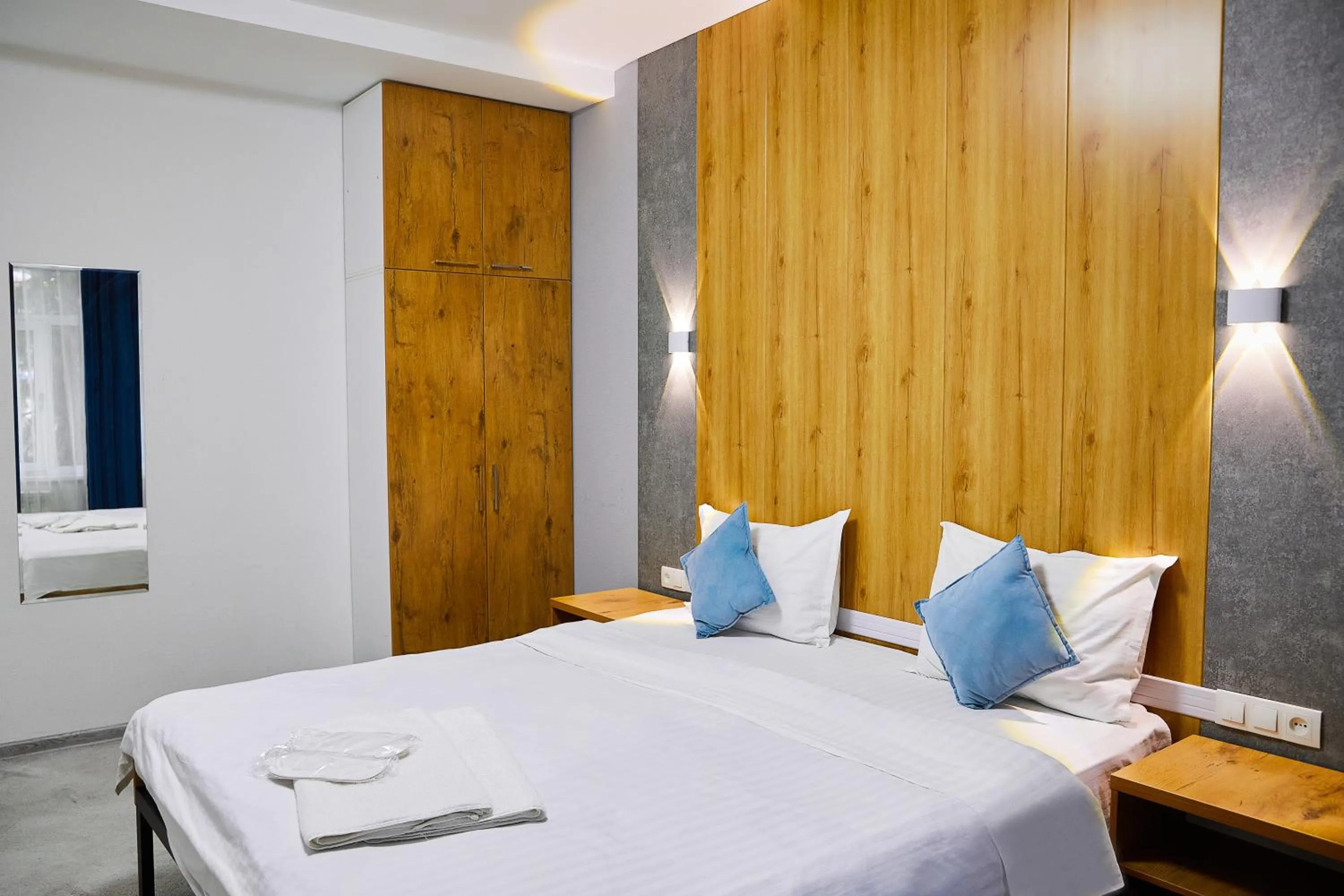 Photo of the whole room, Bed in Art Plaza Hotel