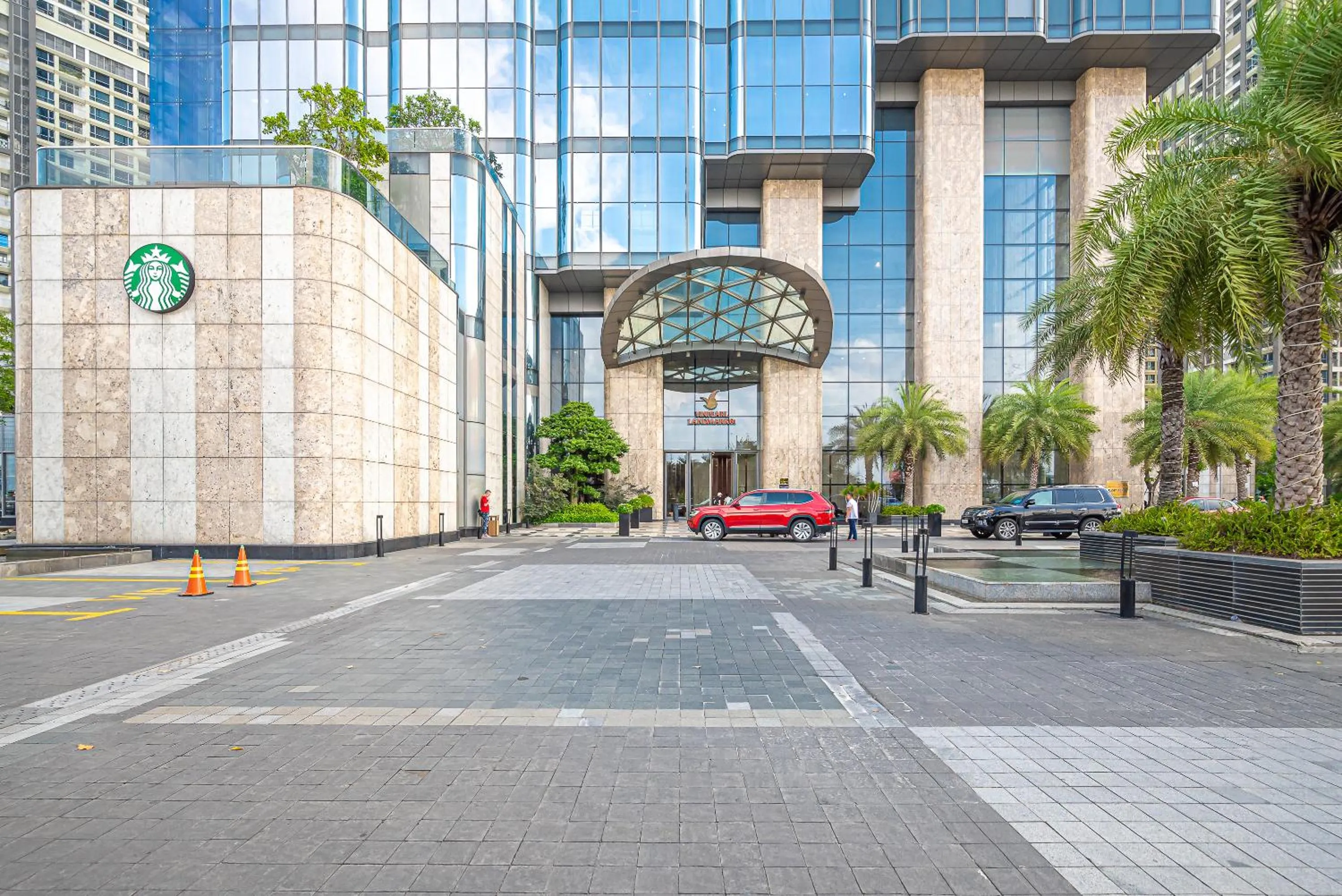 Property building in CeLaVie Serviced Apartment - The Vinhomes and Landmark