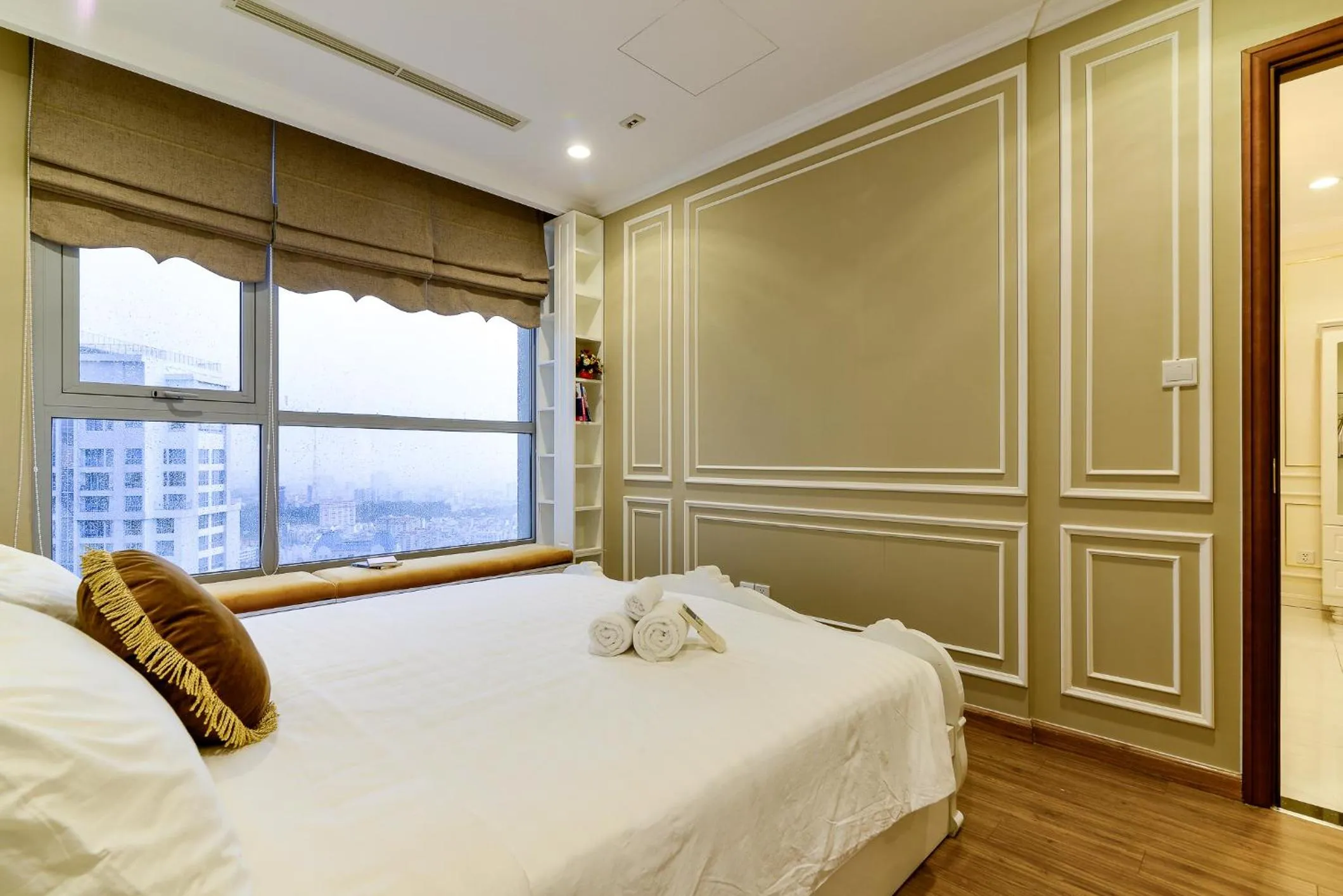Photo of the whole room, Bed in CeLaVie Serviced Apartment - The Vinhomes and Landmark