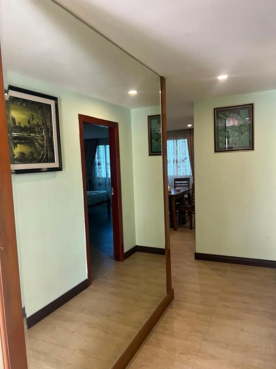 Property building in Hawaii Lounge