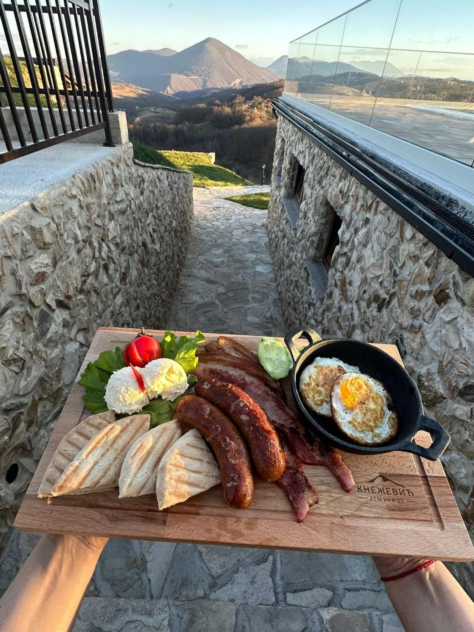 Breakfast in Zemunice Knezevic