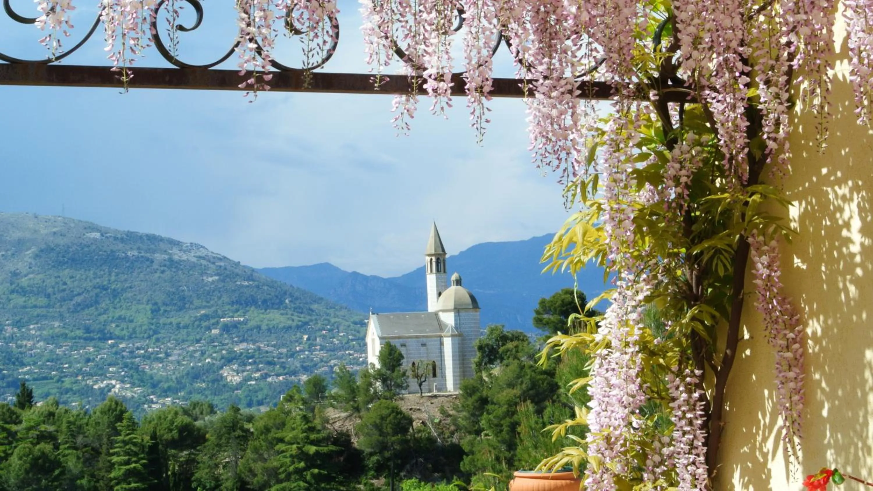 Day in Villa Kilauea B&B