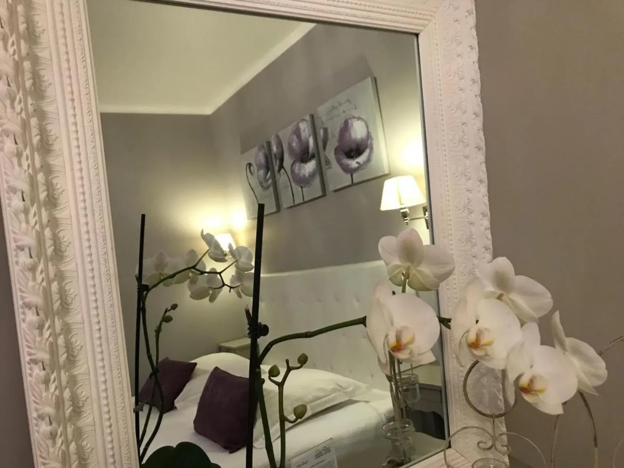 Decorative detail, Bed in Villa Kilauea B&B