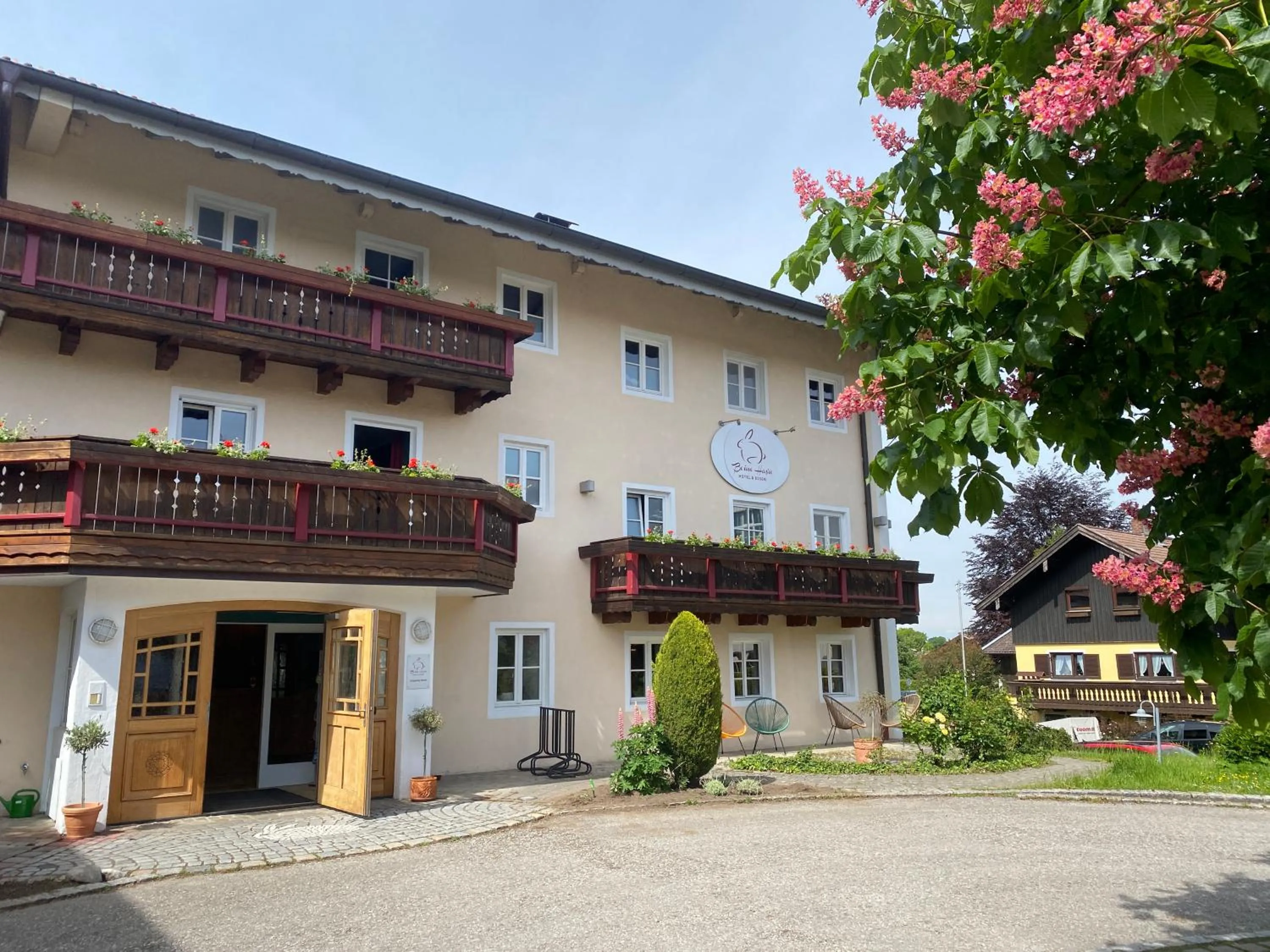Property building in Beim Has’n