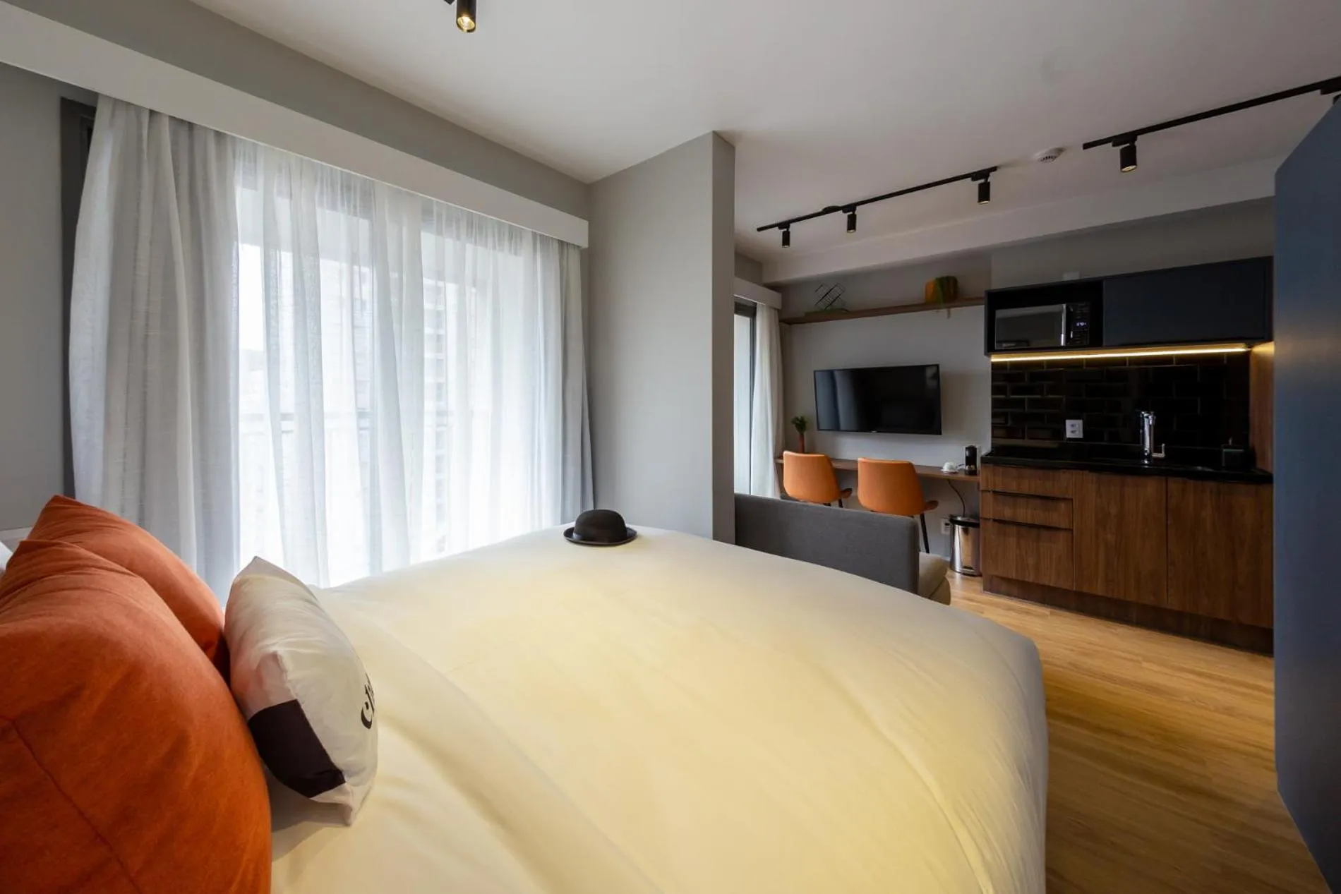 Bed in House of Charlie Paraiso