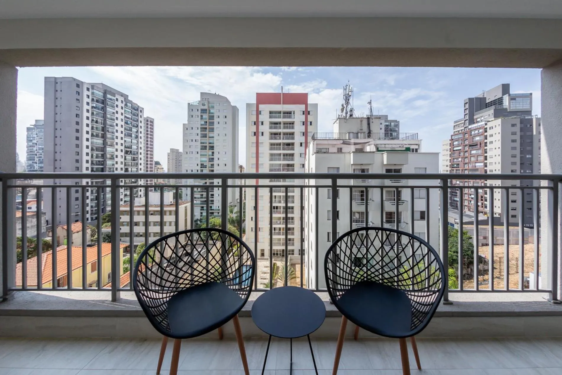 Day in House of Charlie Paraiso