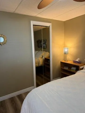Bed in N' This on the Bay -Vacation Suite