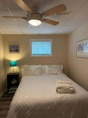 Bed in N' This on the Bay -Vacation Suite
