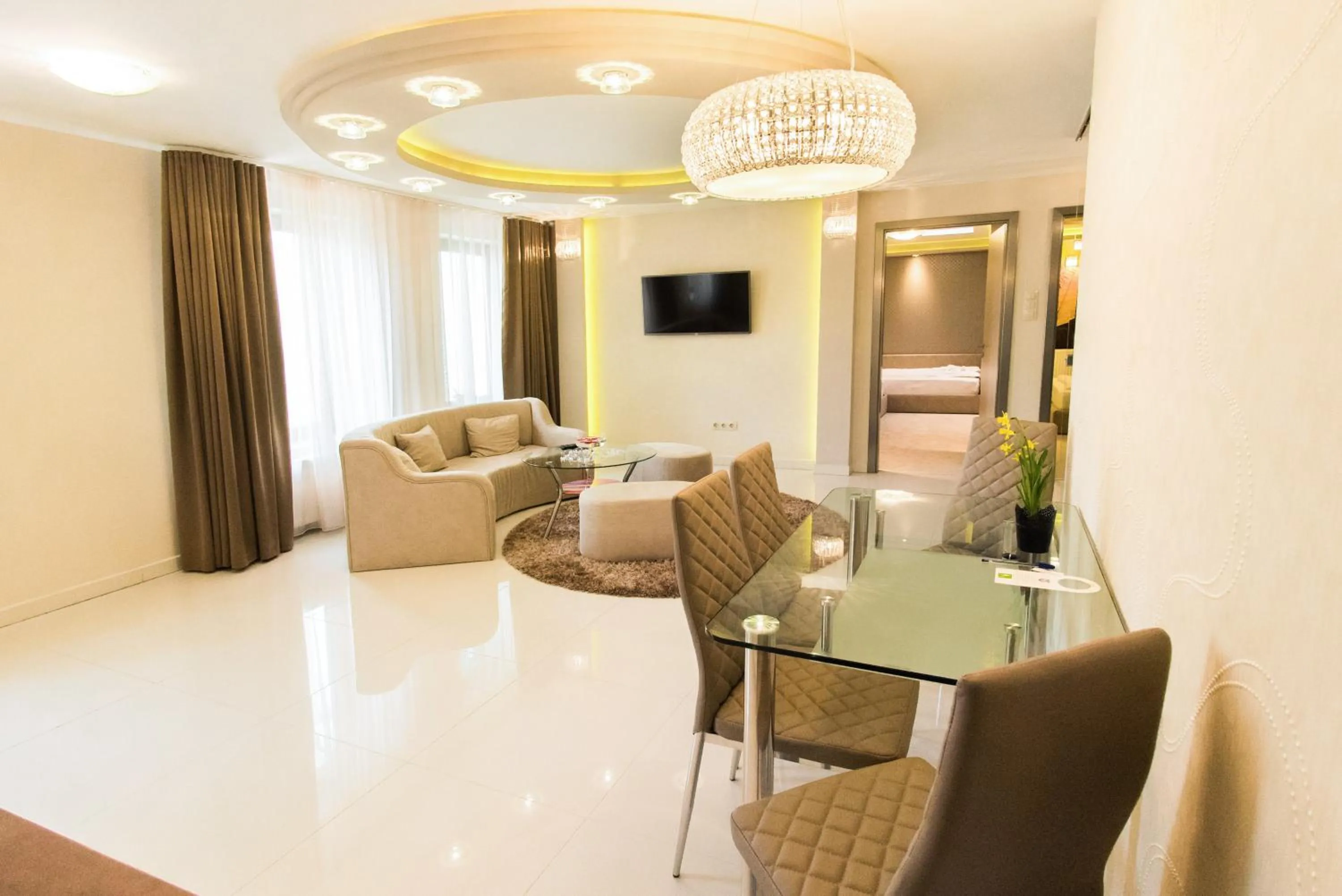 Deluxe Apartment (Prestige) - single occupancy in La Pergola & Prestige Panzió
